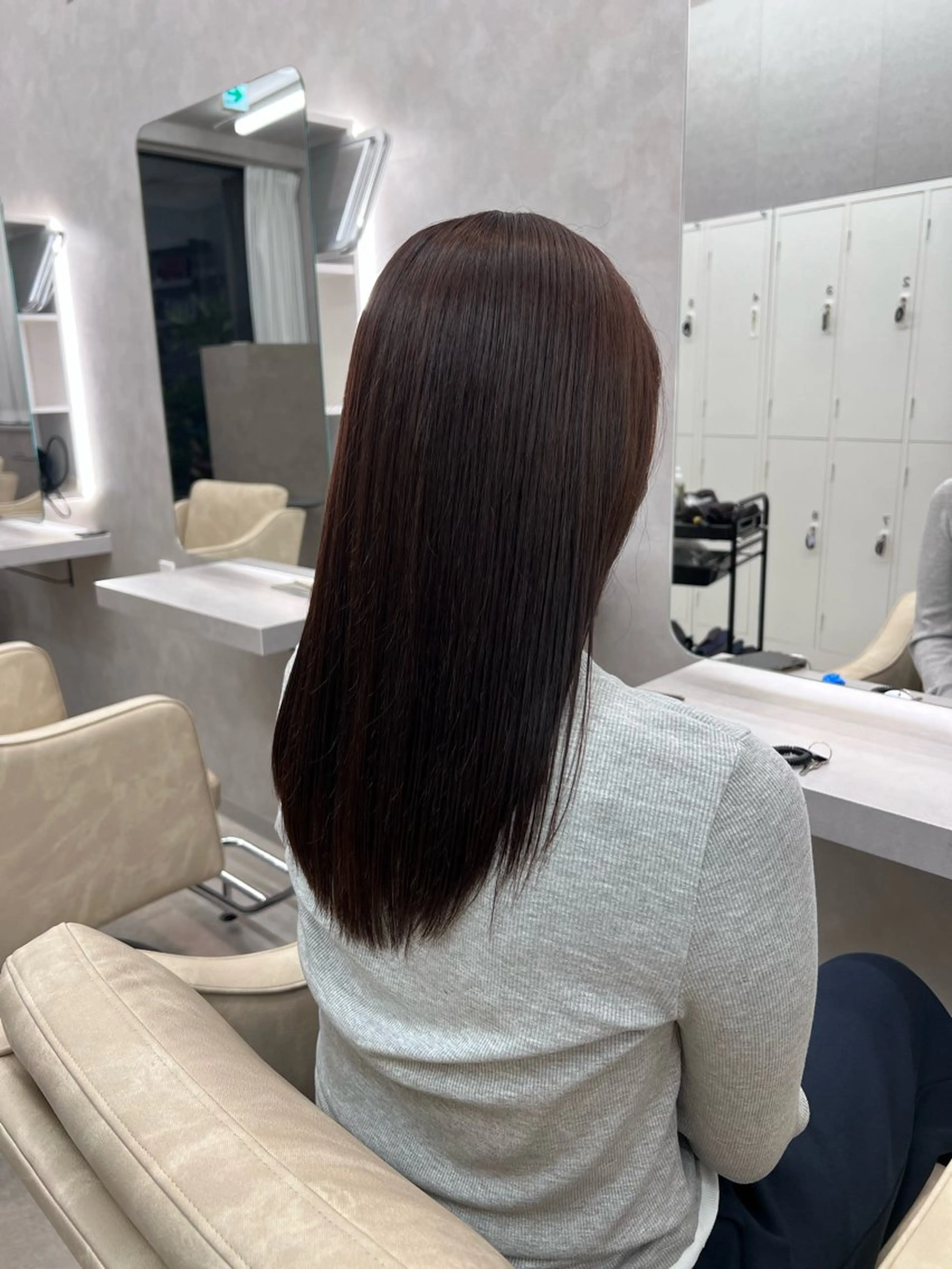 ミディアム レイヤーカット カット トリートメント Omnis所属・山中 欧輔のヘアスタイル