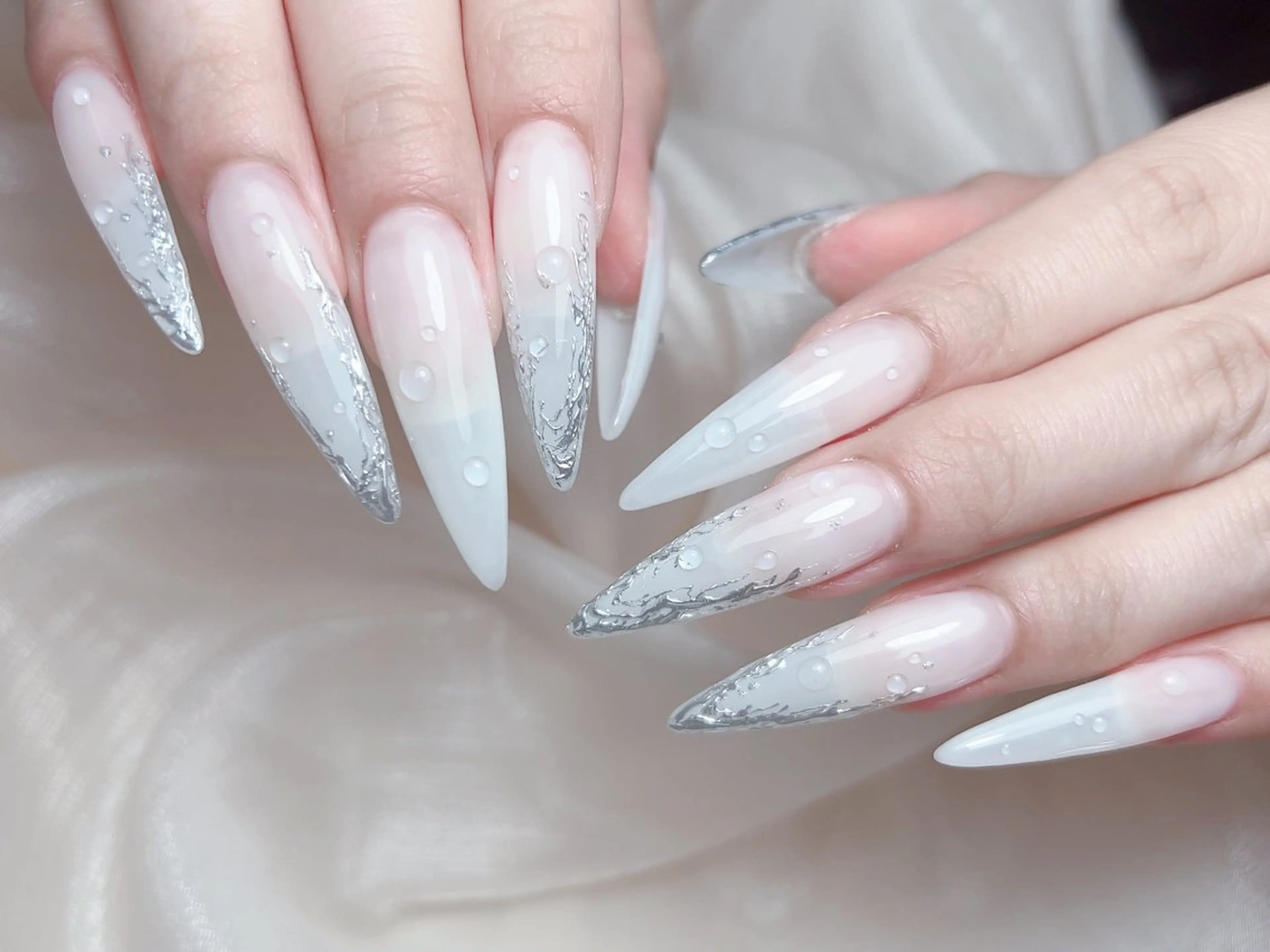 ネイル 🎀M nails✨ ビューティーのネイルデザイン