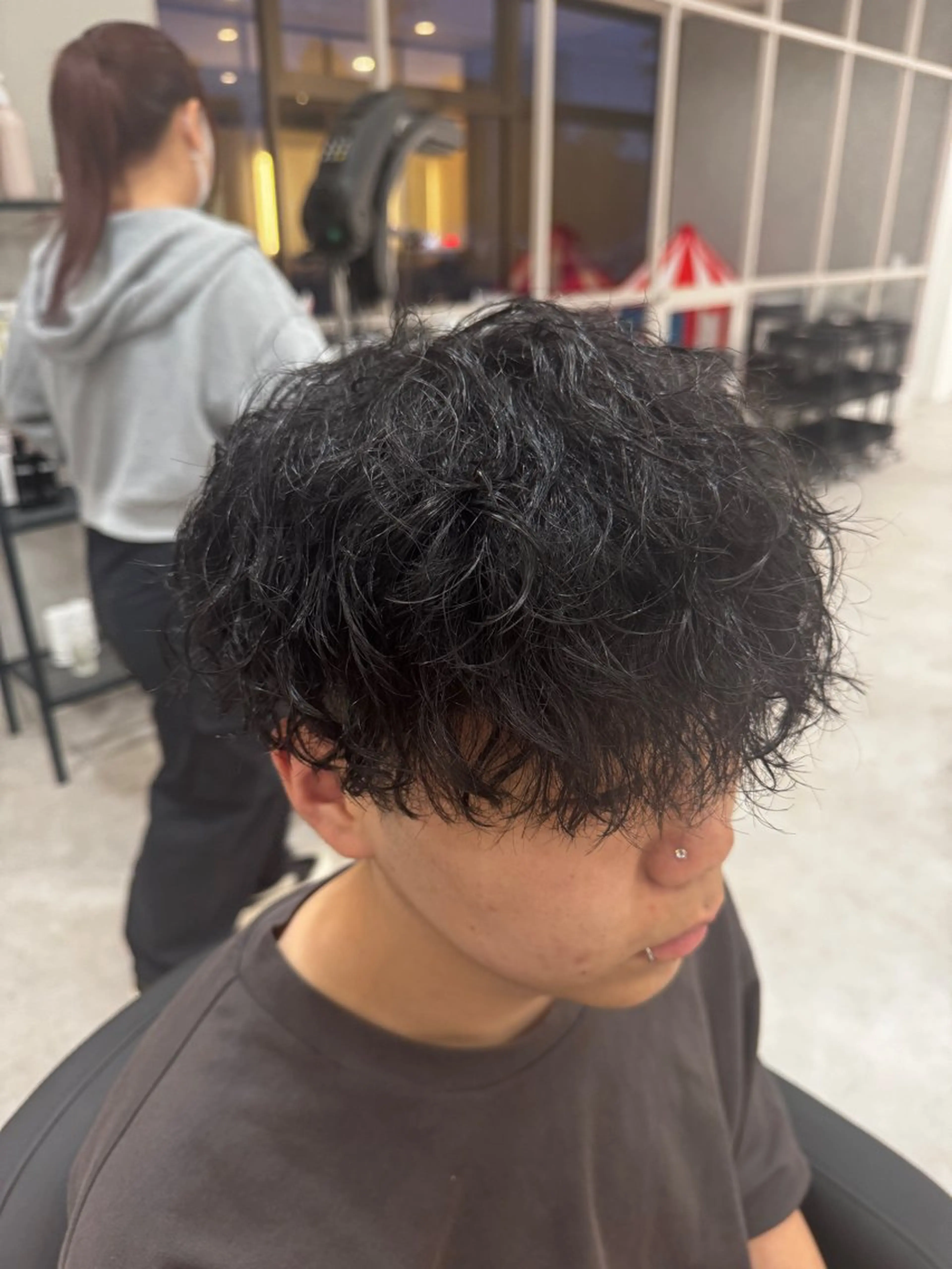 パーマ bloom296 富里所属・🫧透明感カラー🫧 ロン毛美容師のヘアスタイル