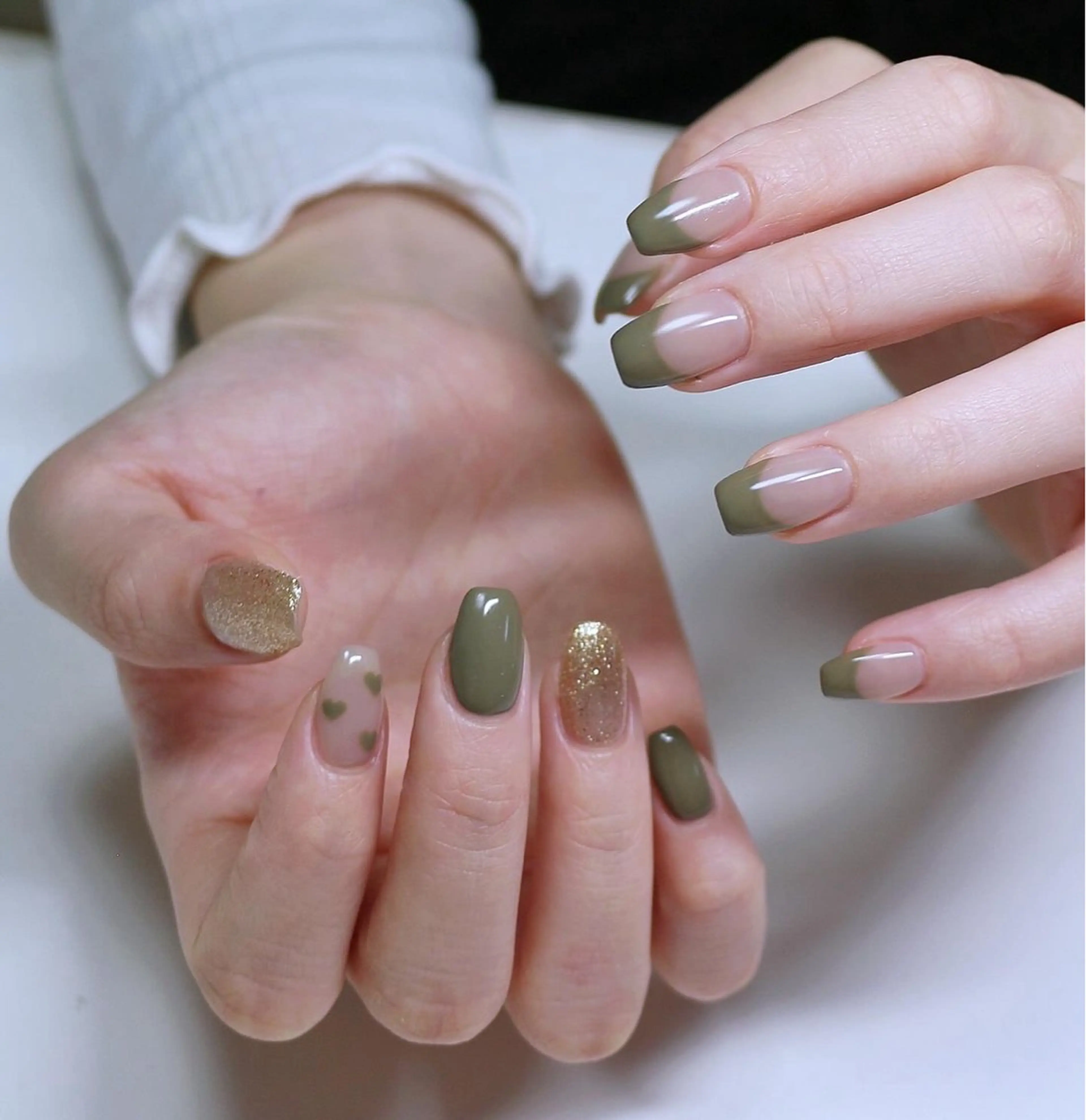 ネイル フレンチネイル ハート シンプルネイル バレンタイン ハンドネイル Baku Nailsのネイルデザイン