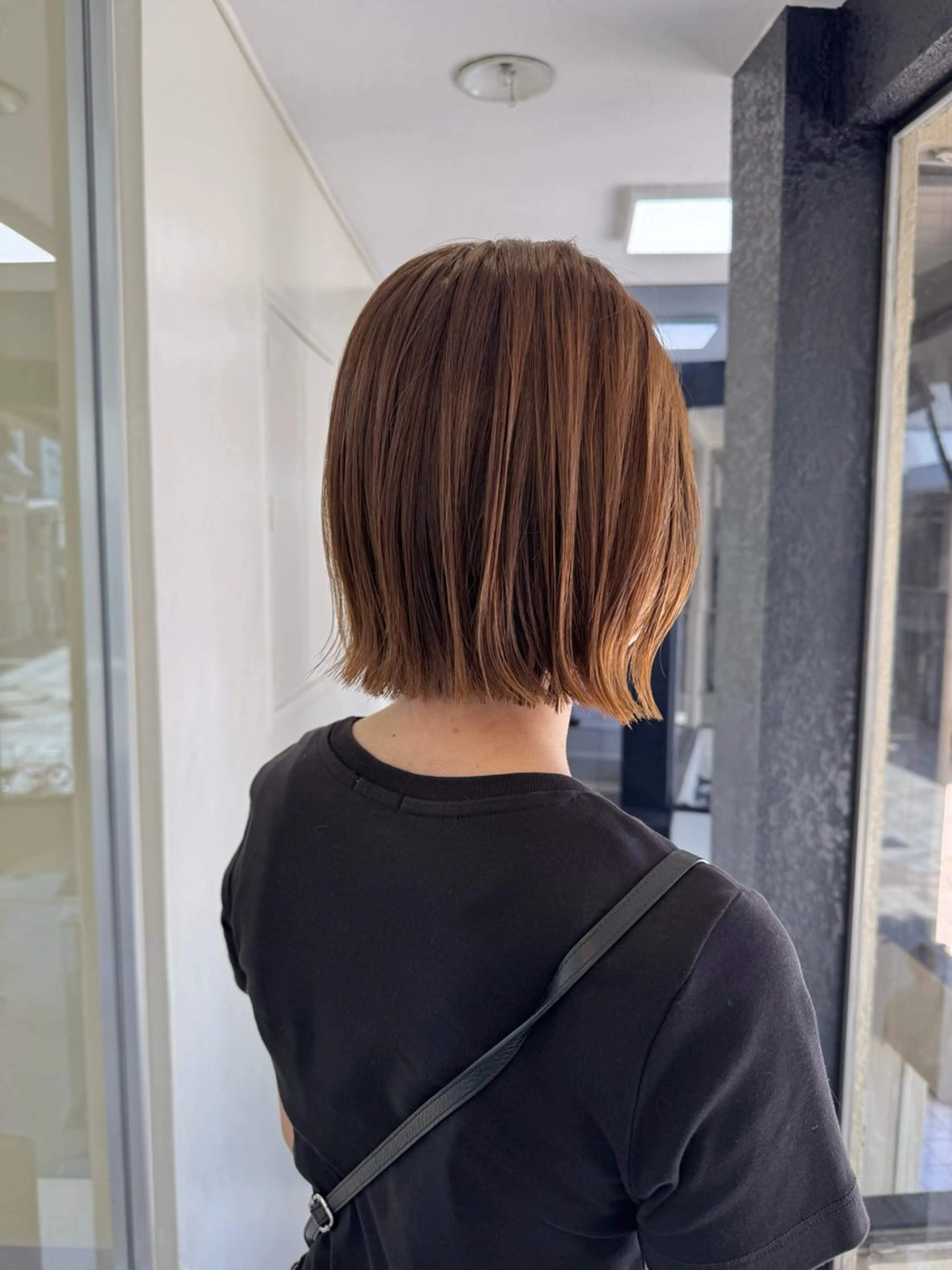 ショート カラー カット ヘアカラー トリートメント KOHNO/ブリーチ なし/透明感カラーのヘアスタイル