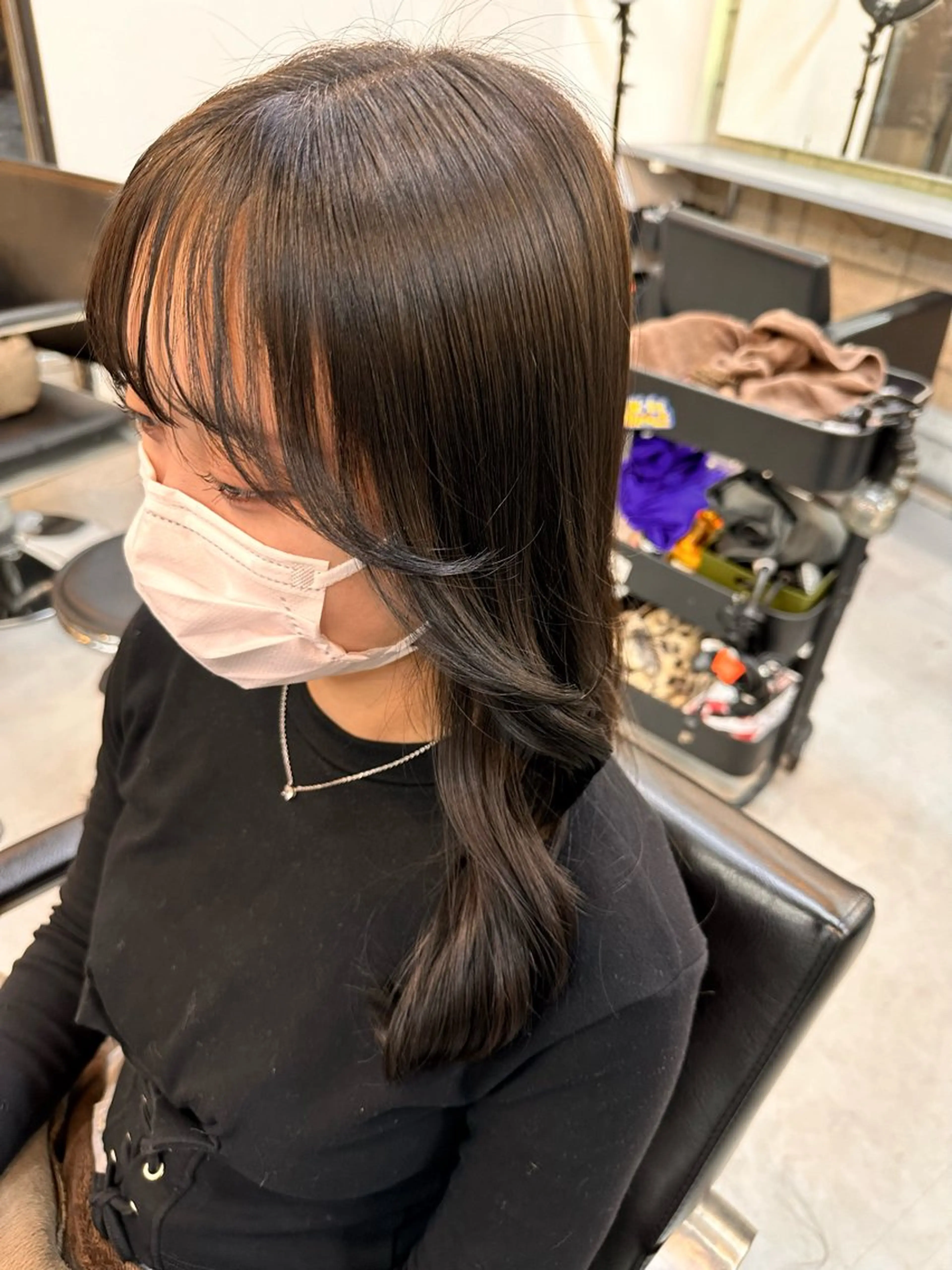 前髪or顔周り骨格補正カット+根元カラーの写真