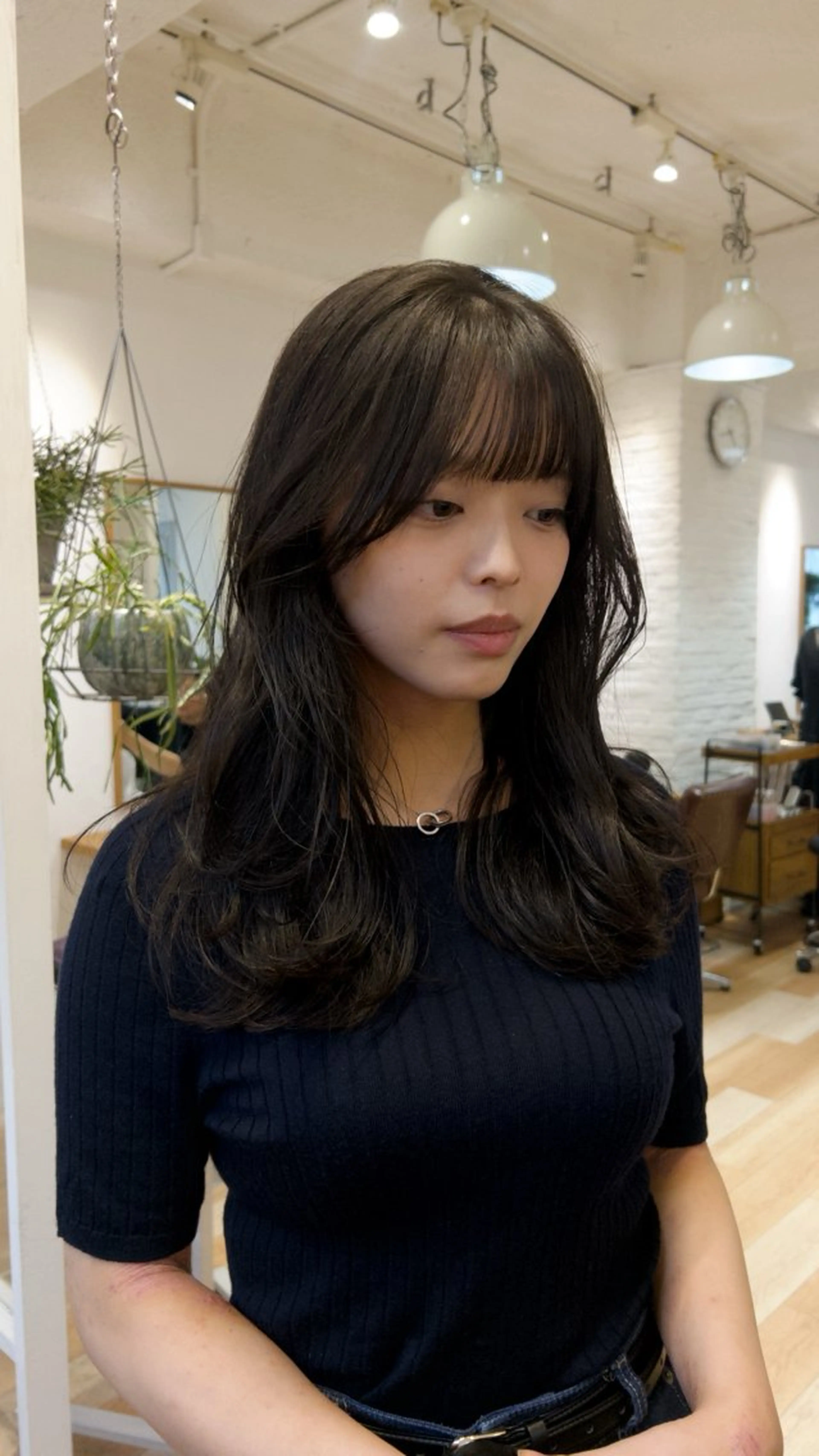セミロング カラー カット ヘアカラー Lomalia Moemiのヘアスタイル