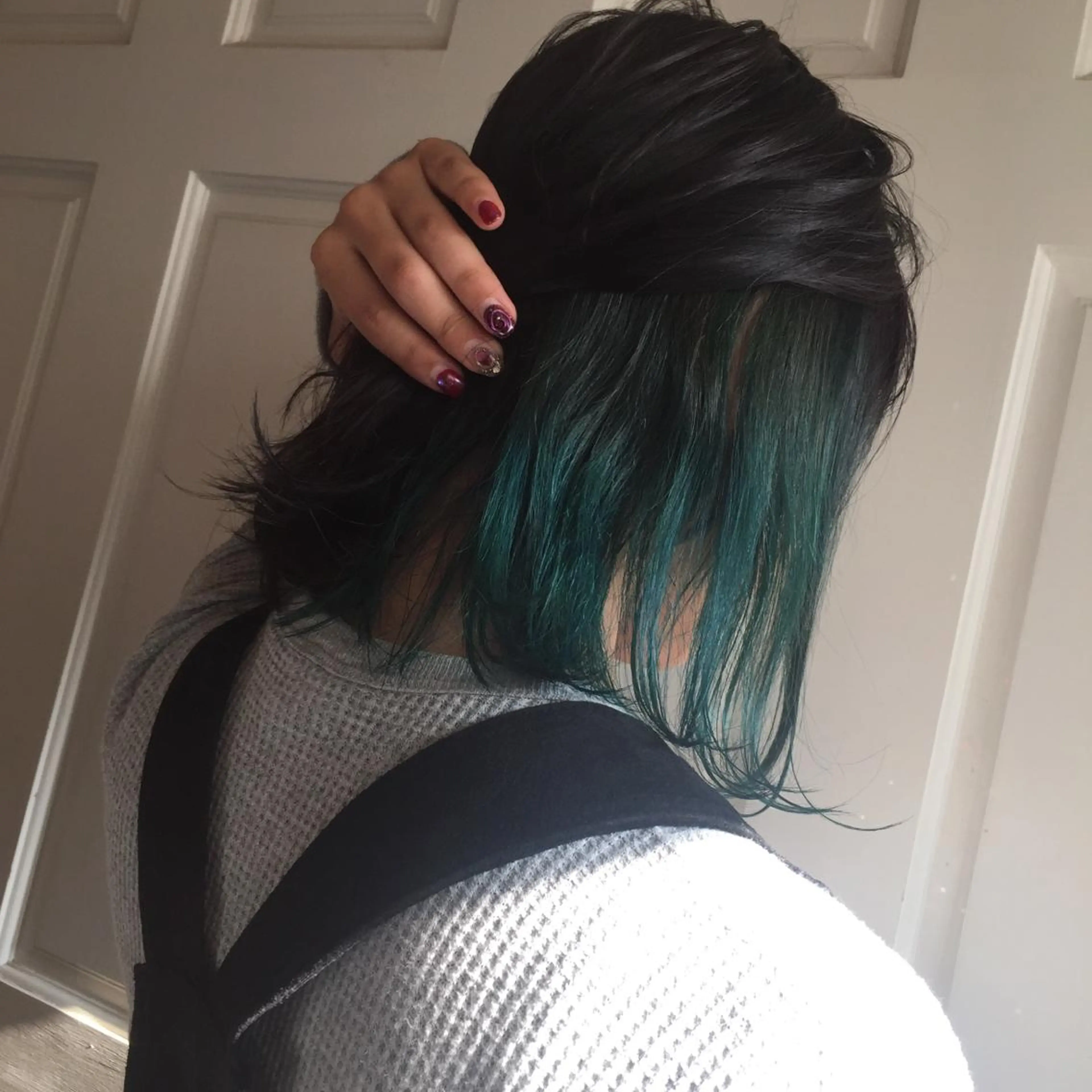 ミディアム カラー ブリーチ ヘアカラー ホワイト&レイヤーカ ットエクステ長畠俊輔のヘアスタイル