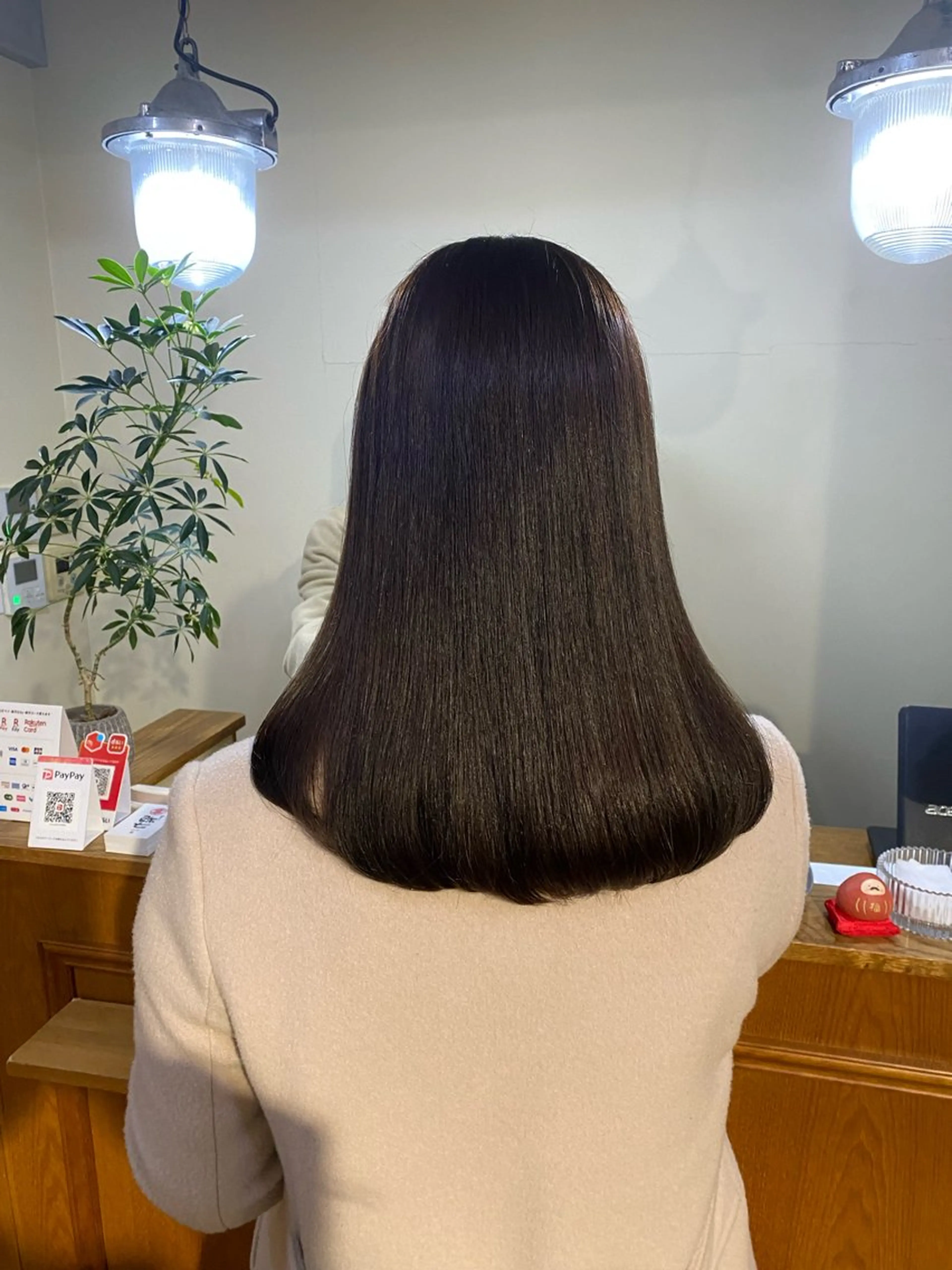セミロング 縮毛矯正 齋藤 リクのヘアスタイル