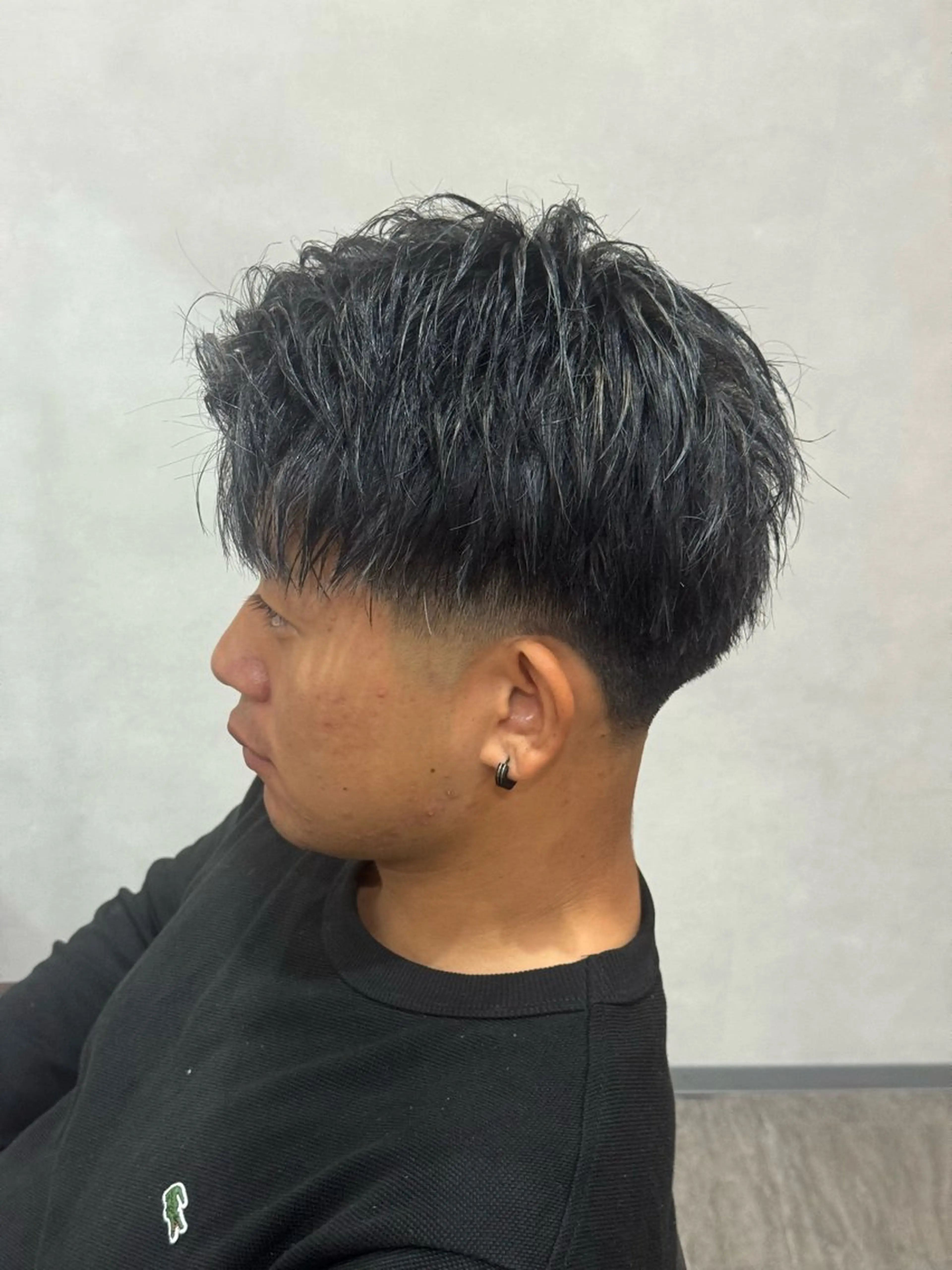 ショート メンズ フェードカット カット 鈴木 陸のヘアスタイル