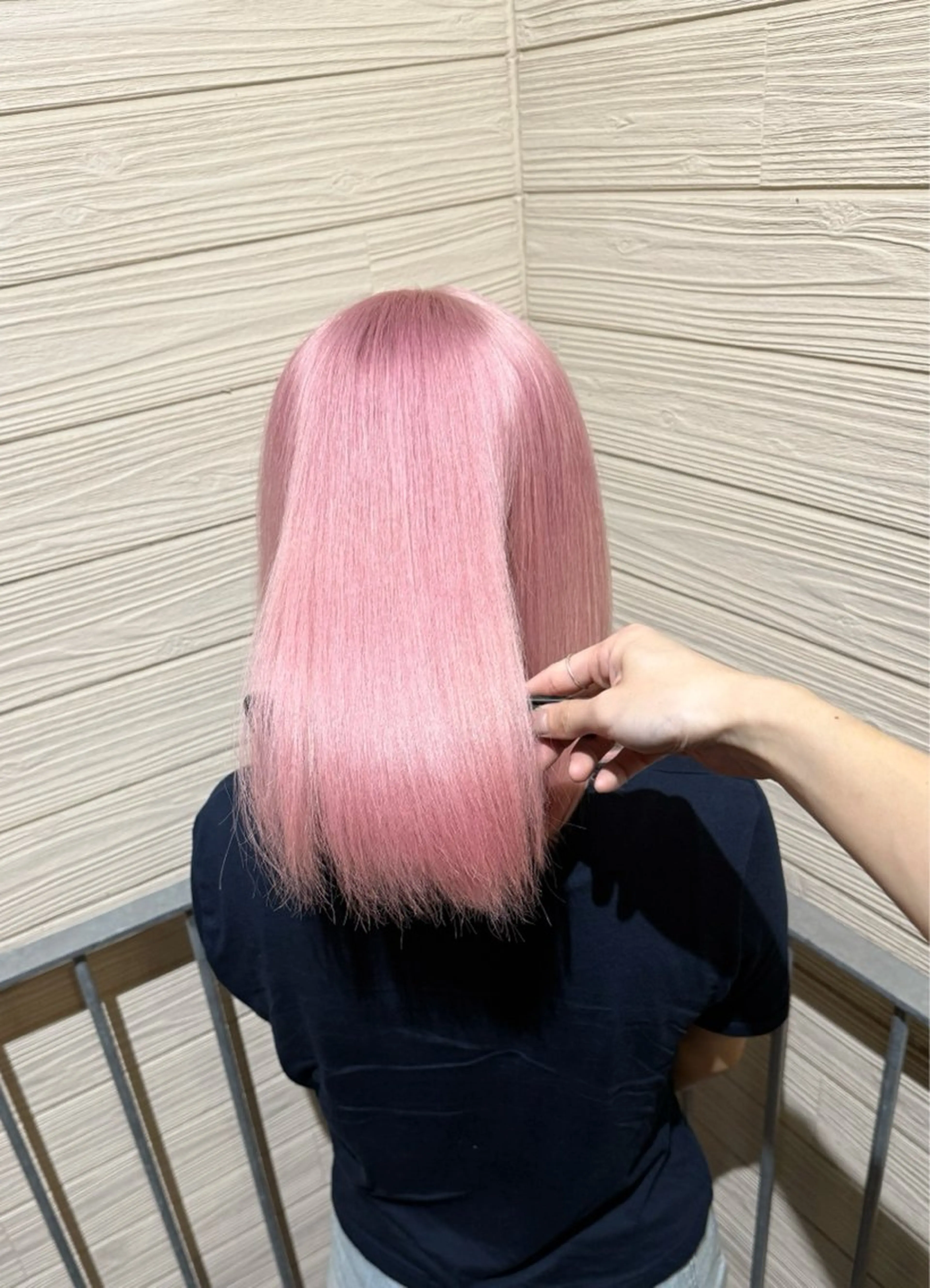 ミディアム カラー ヘアカラー トリートメント ハイトーン・ブリーチ ムラ修正　八須　錬のヘアスタイル
