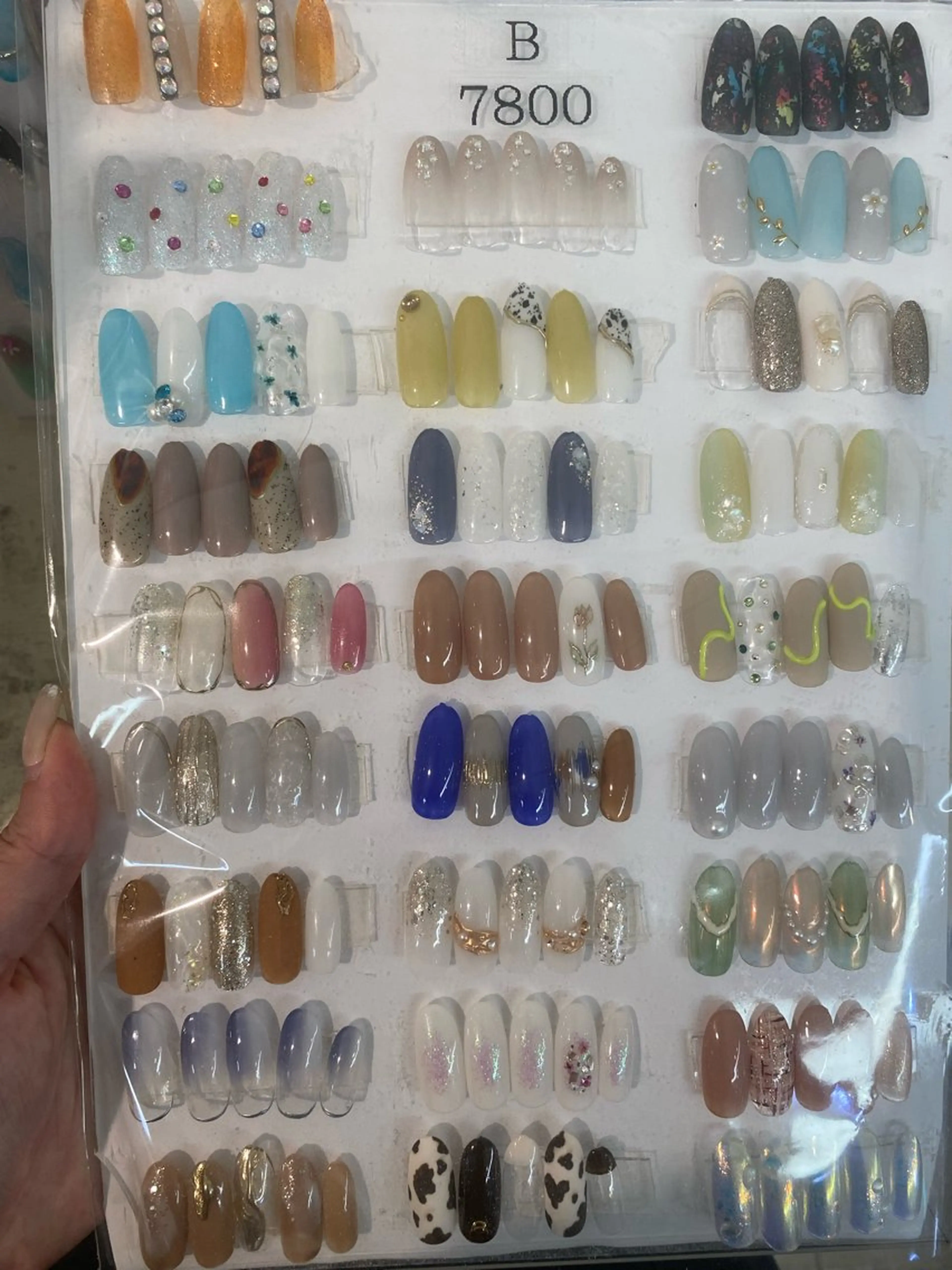 ネイル 玉城 舞のネイルデザイン