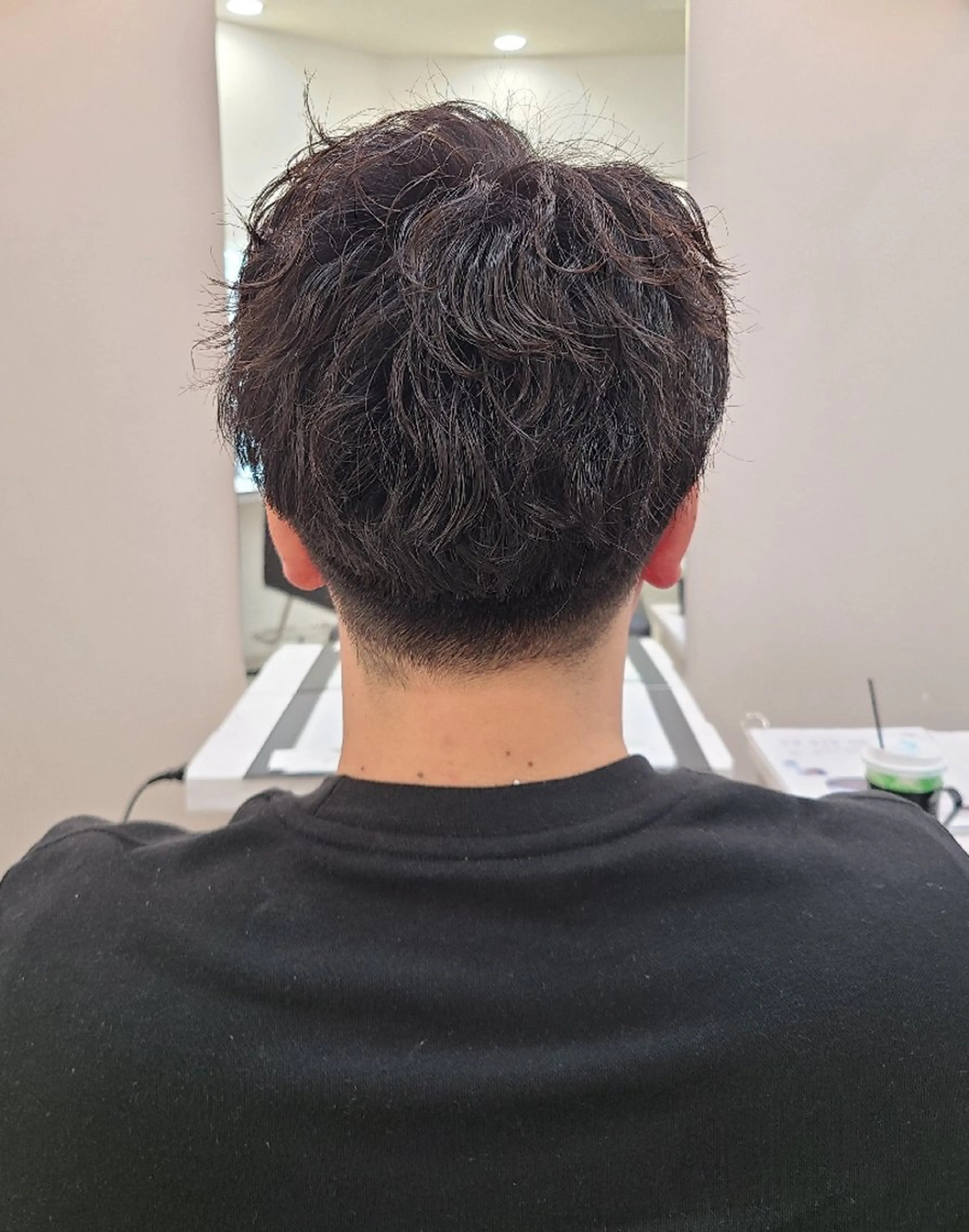 ショート パーマ メンズ カット パーマ 桐島 令奈のヘアスタイル