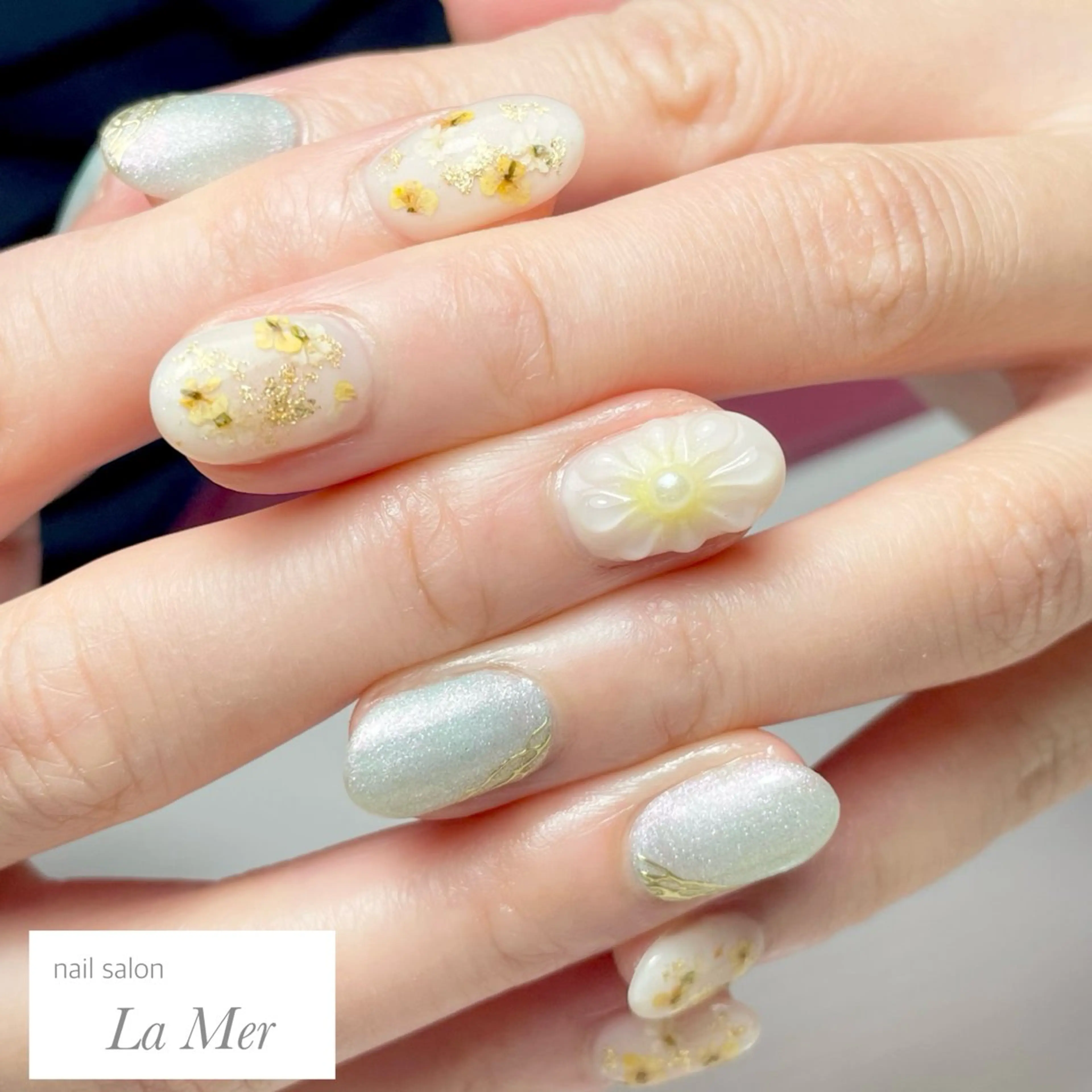 ネイル フラワーネイル マグネットネイル 持ち込み ぷっくりネイル 春ネイル nailsalon La Merのネイルデザイン
