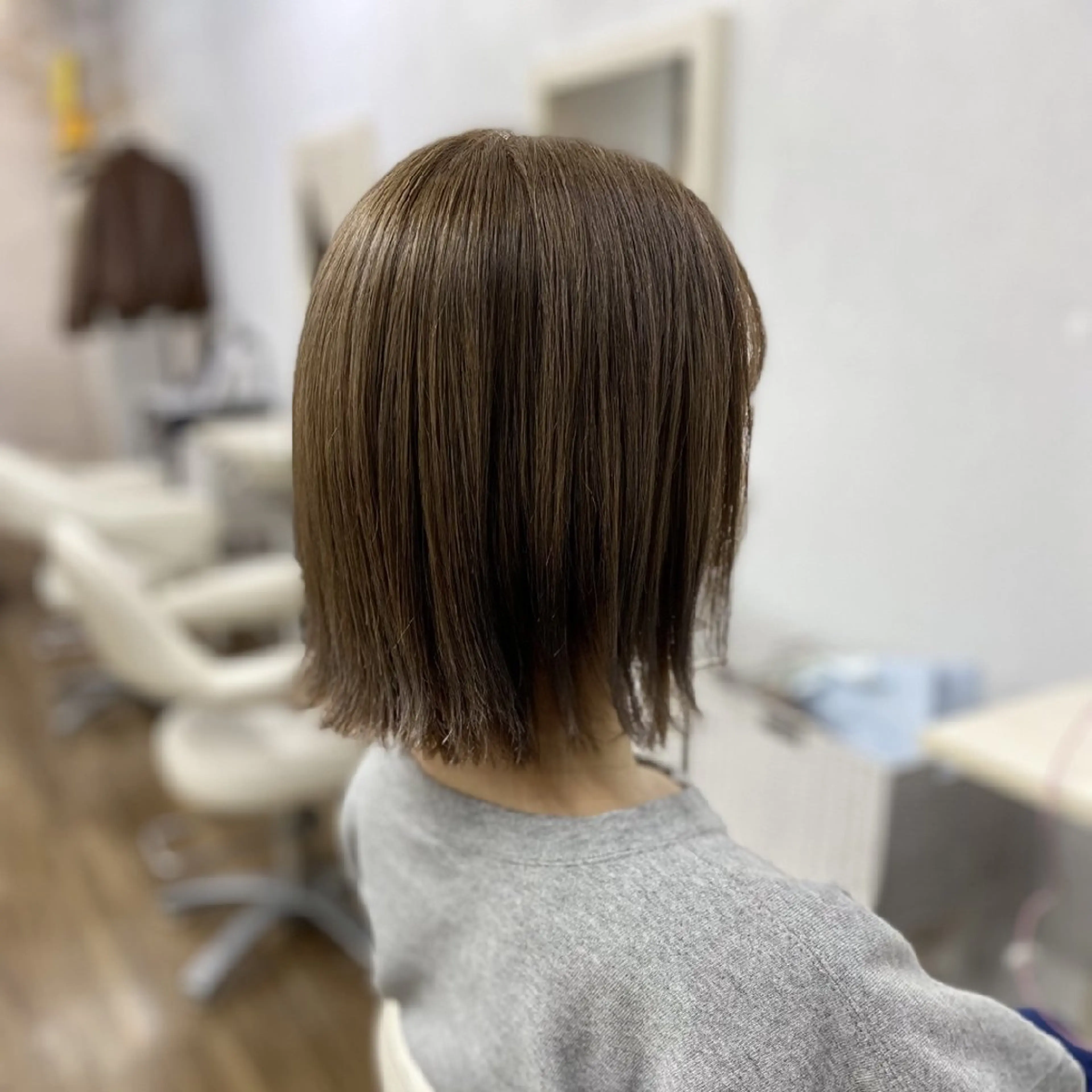 ショート カラー ベージュカラー ヘアカラー トリートメント GLOSS❤︎ 中西春菜のヘアスタイル