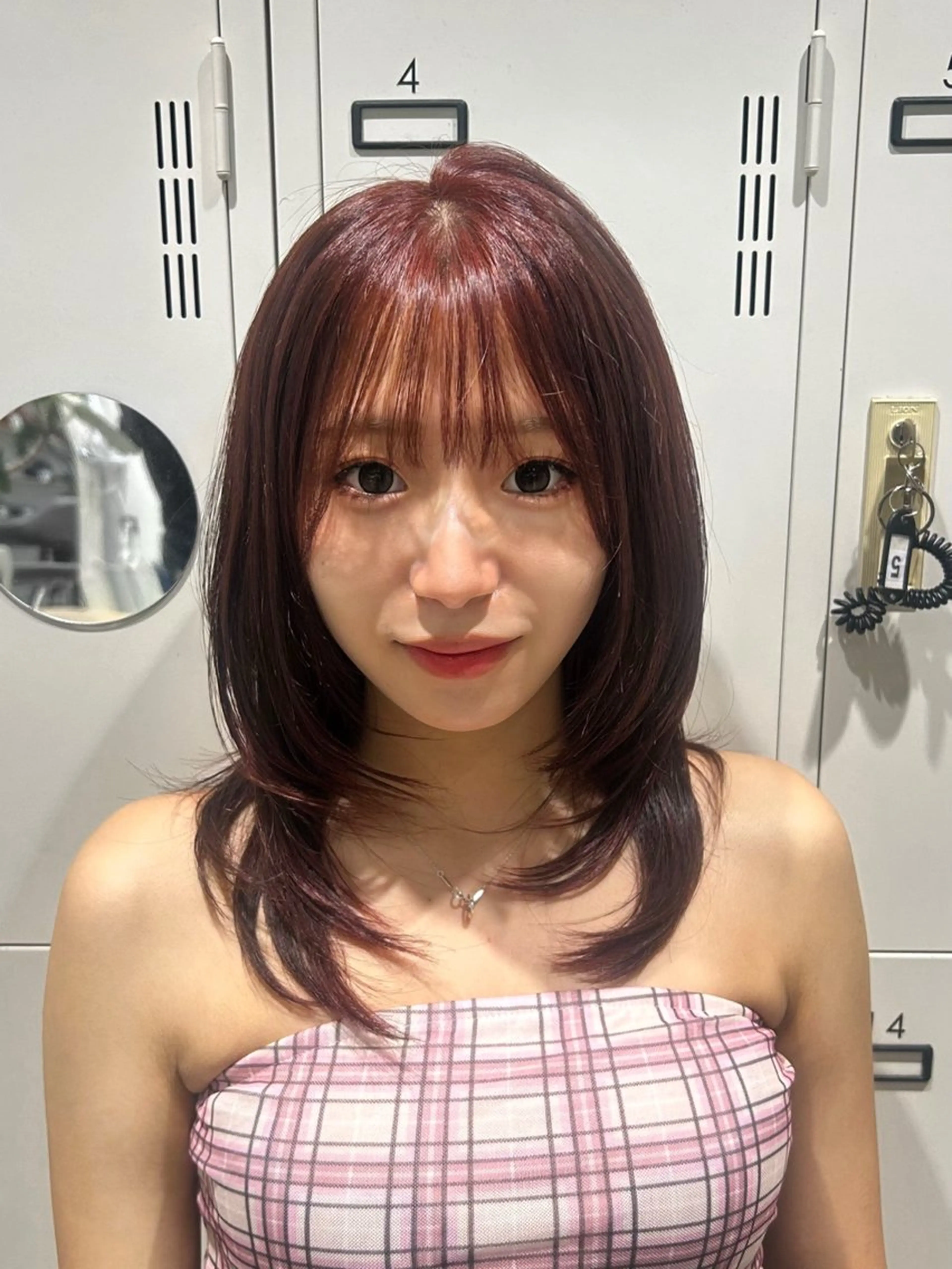 ミディアム ヘアカラー 艶カラー/ハイトーン /トリートメントのヘアスタイル