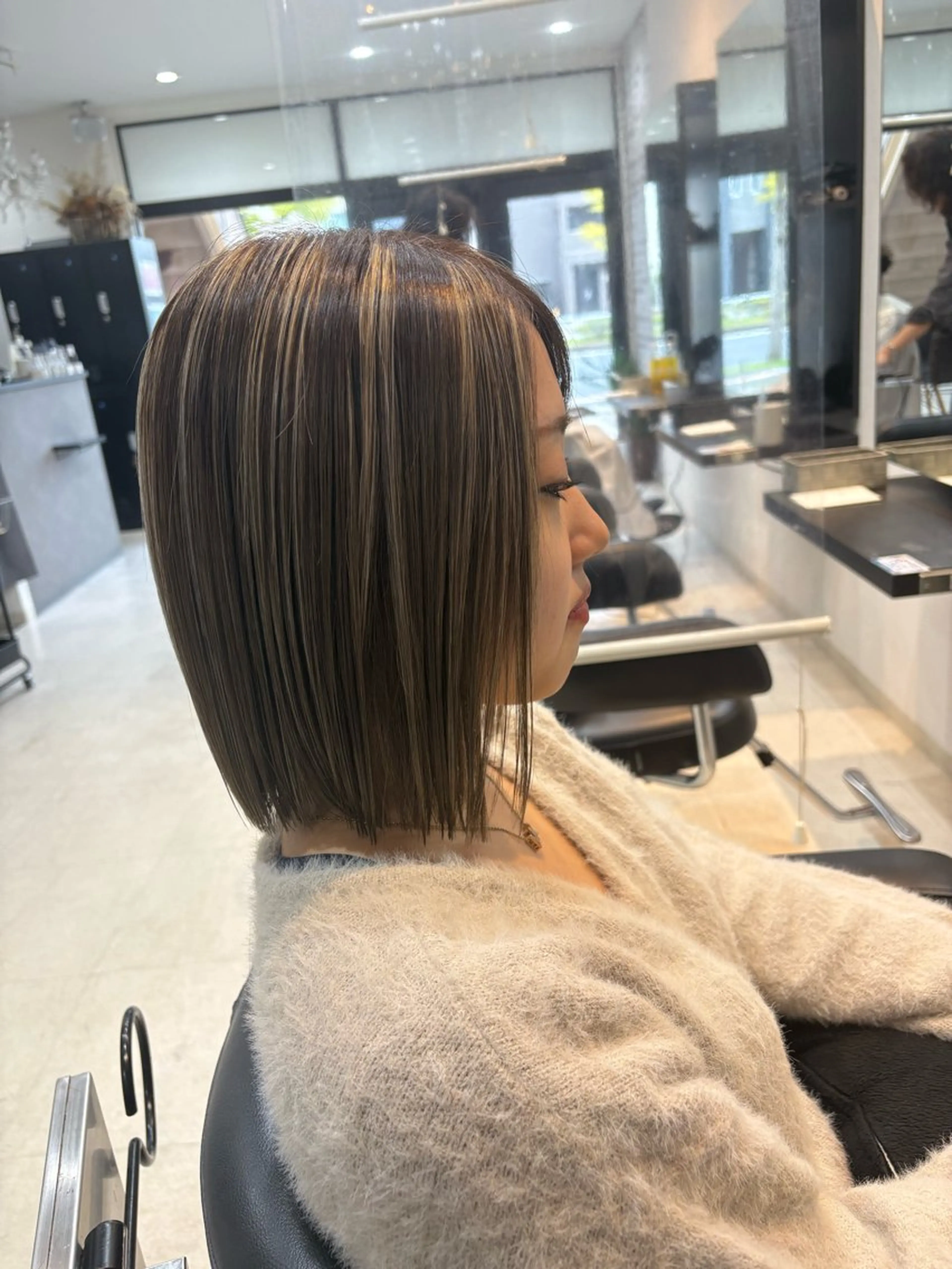 ミディアム カラー ハイライトカラー ハイトーンカラー ハイライト 髪質改善 酸性ストレート ヘアカラー シャルム所属・美容室シャルム⭐️ 清水　勇希のヘアスタイル