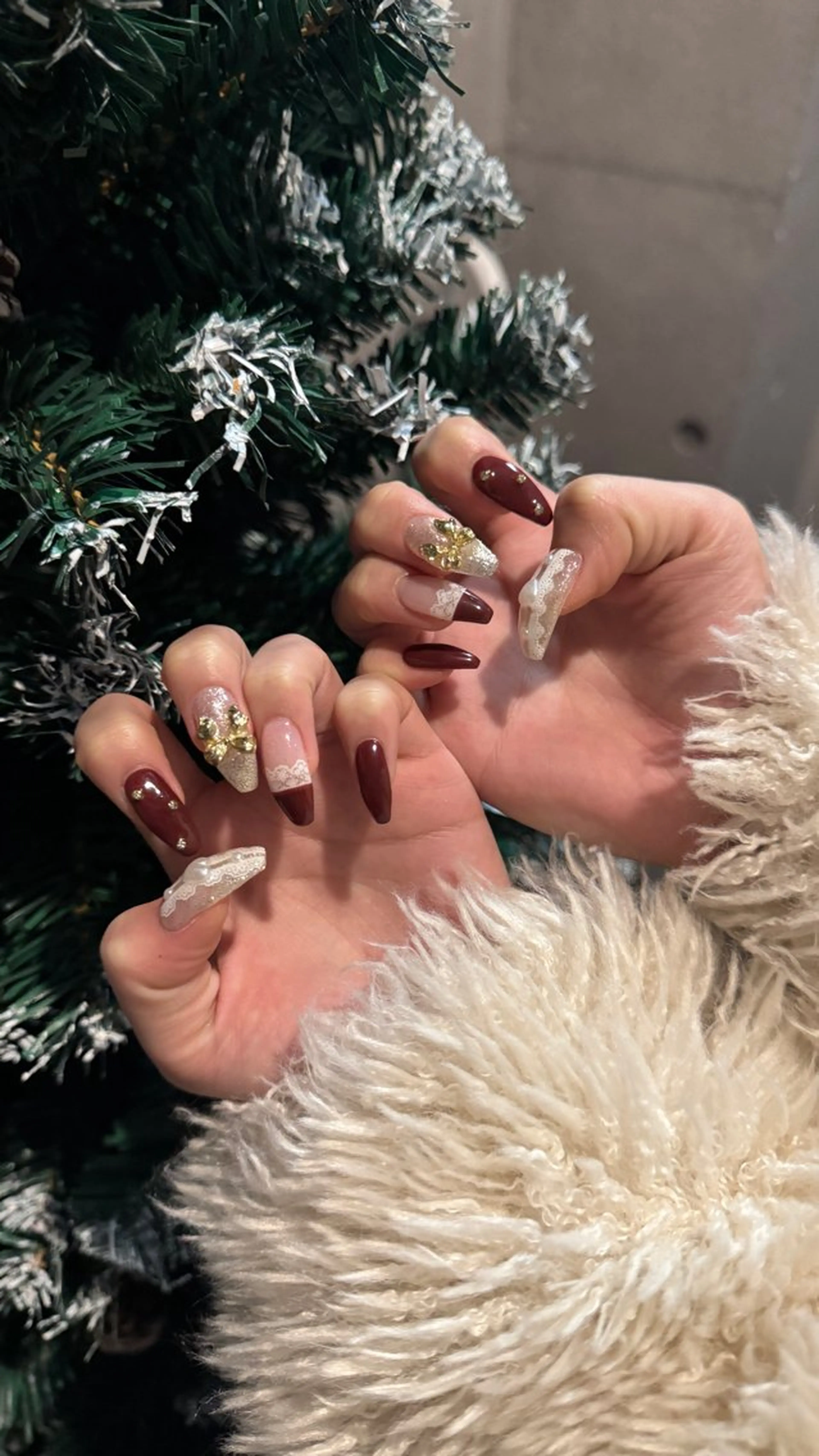 ネイル 冬ネイル クリスマス ハンドネイル One HINATAのネイルデザイン