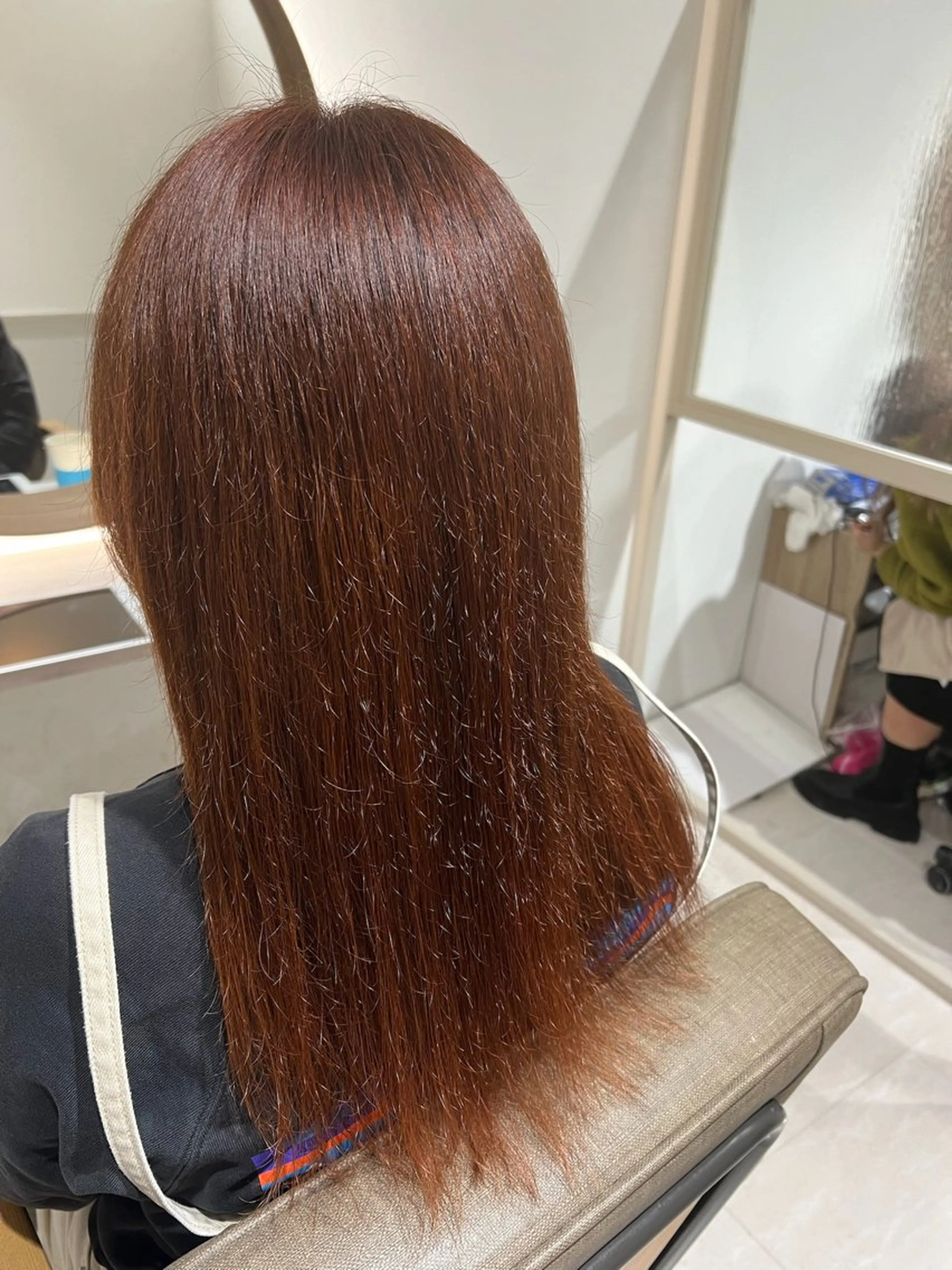 カラー オレンジ オレンジピンク ピンクカラー 瀬戸 杏珠のヘアスタイル
