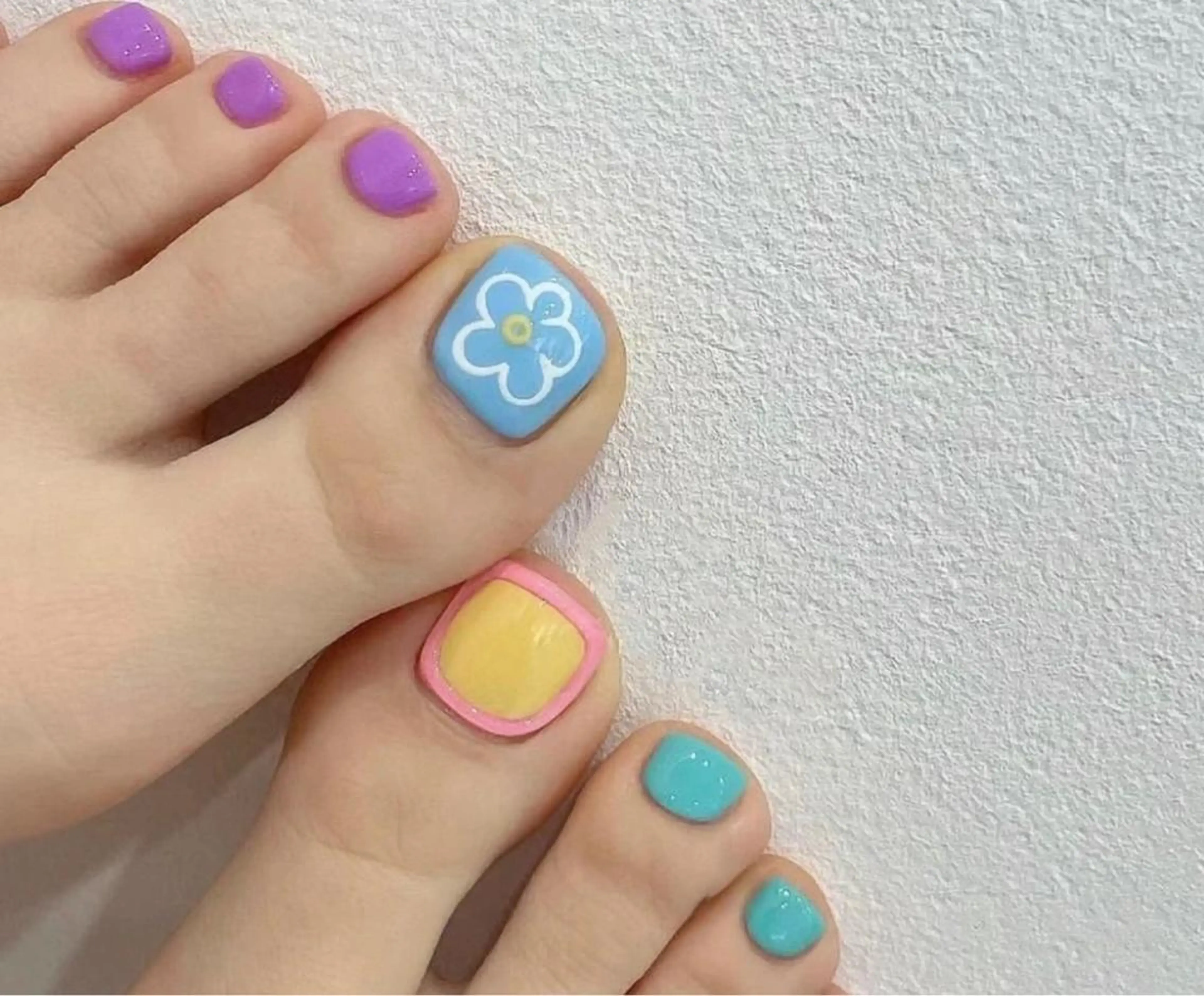 ネイル フットネイル 🤩 Yuliaユリアのネイルデザイン