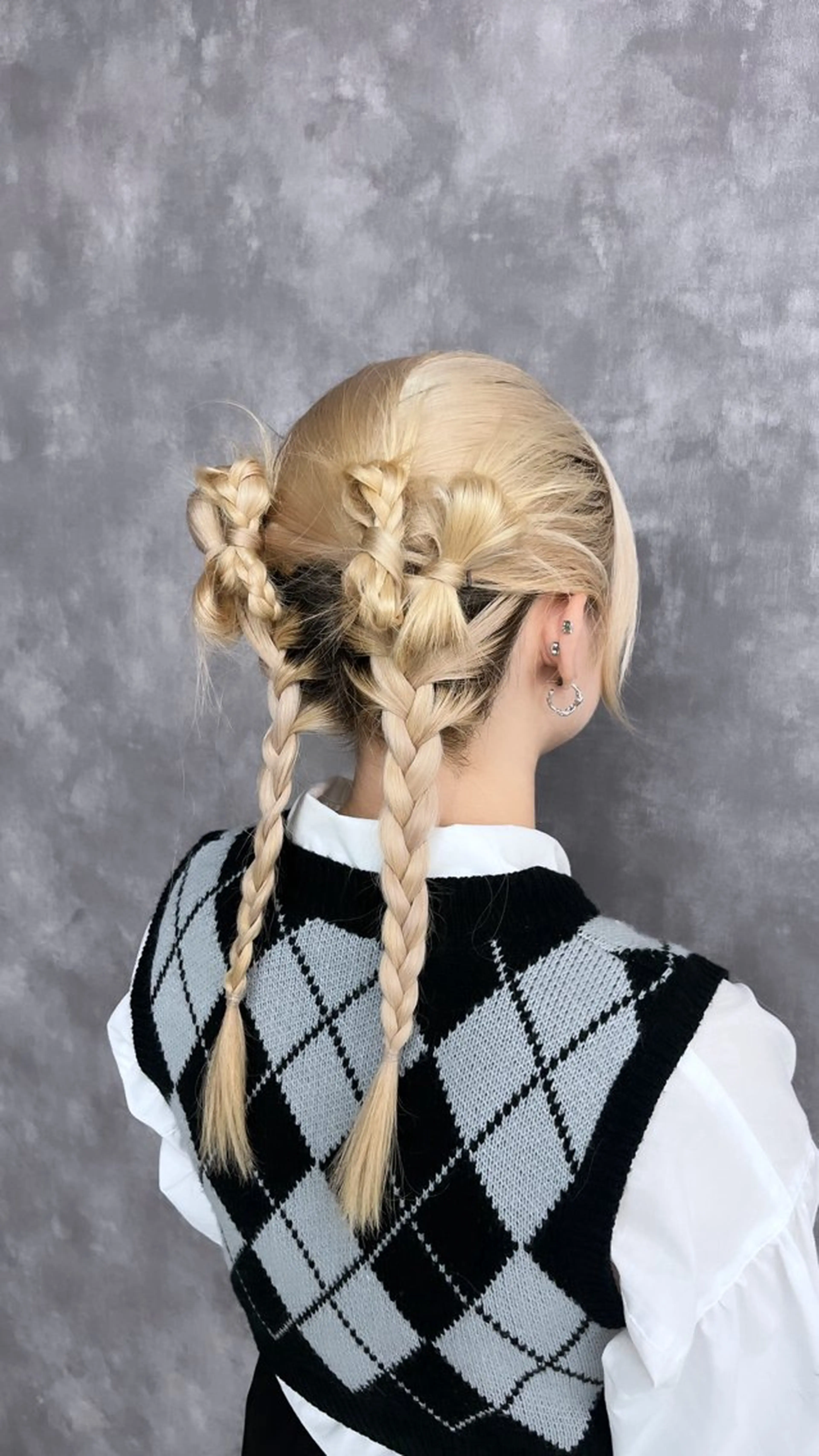 ロング ヘアアレンジ ヘアセット 🎀韓国ヘア🎀 𝐬𝐚𝐫𝐚🎀のヘアスタイル