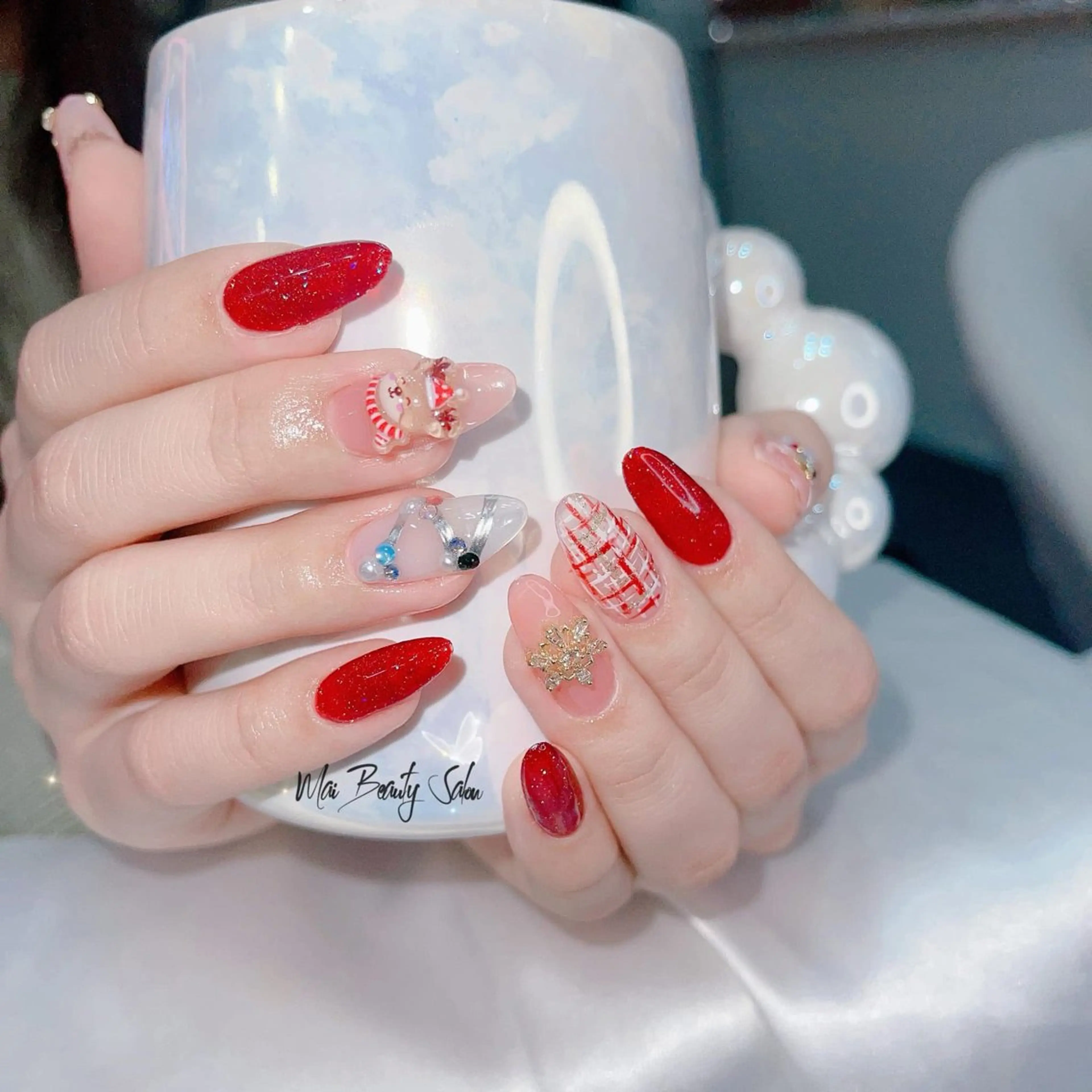 ネイル Mai Beauty To  Toのネイルデザイン