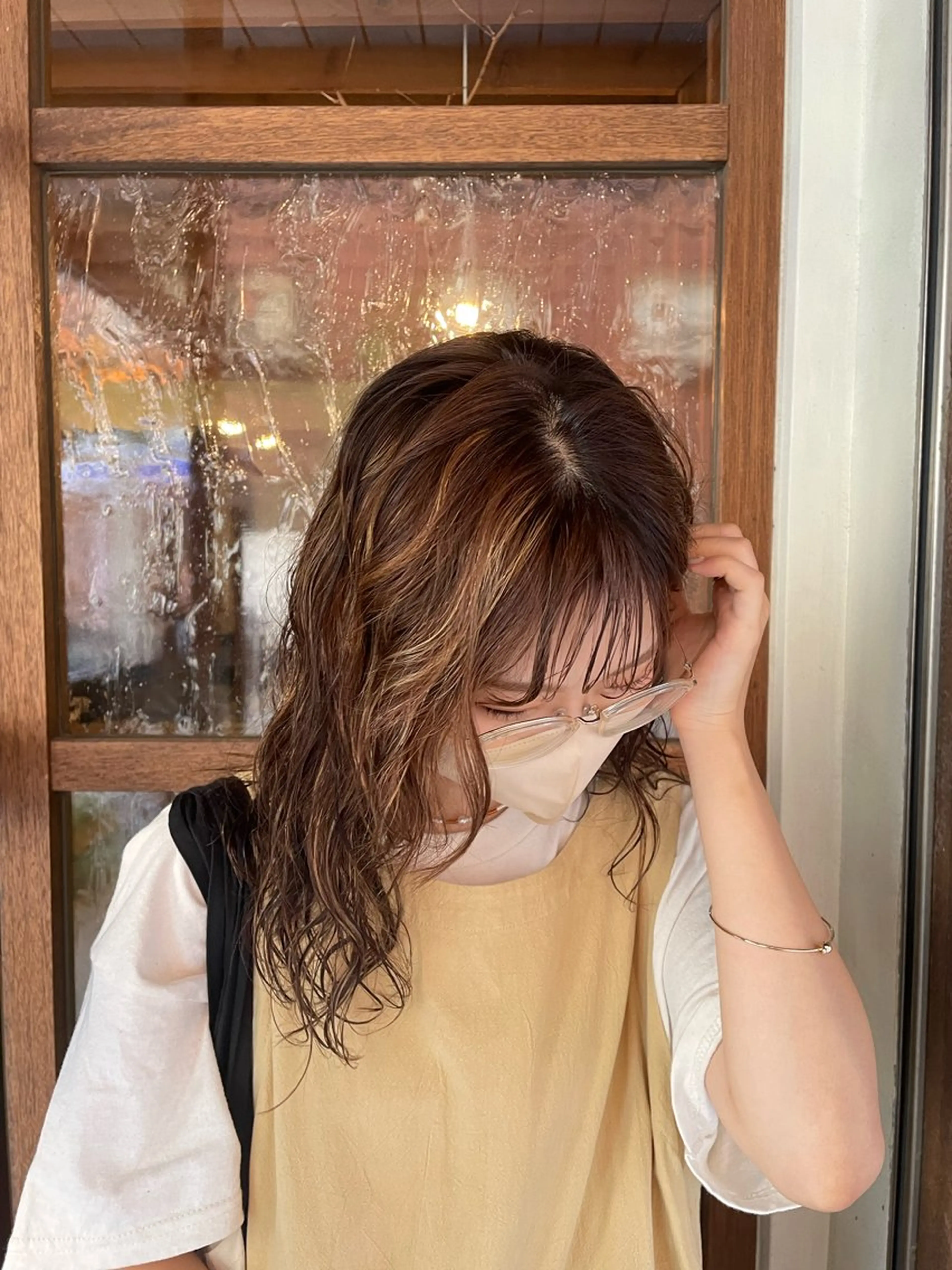 ミディアム パーマ 西岡 幸穂のヘアスタイル