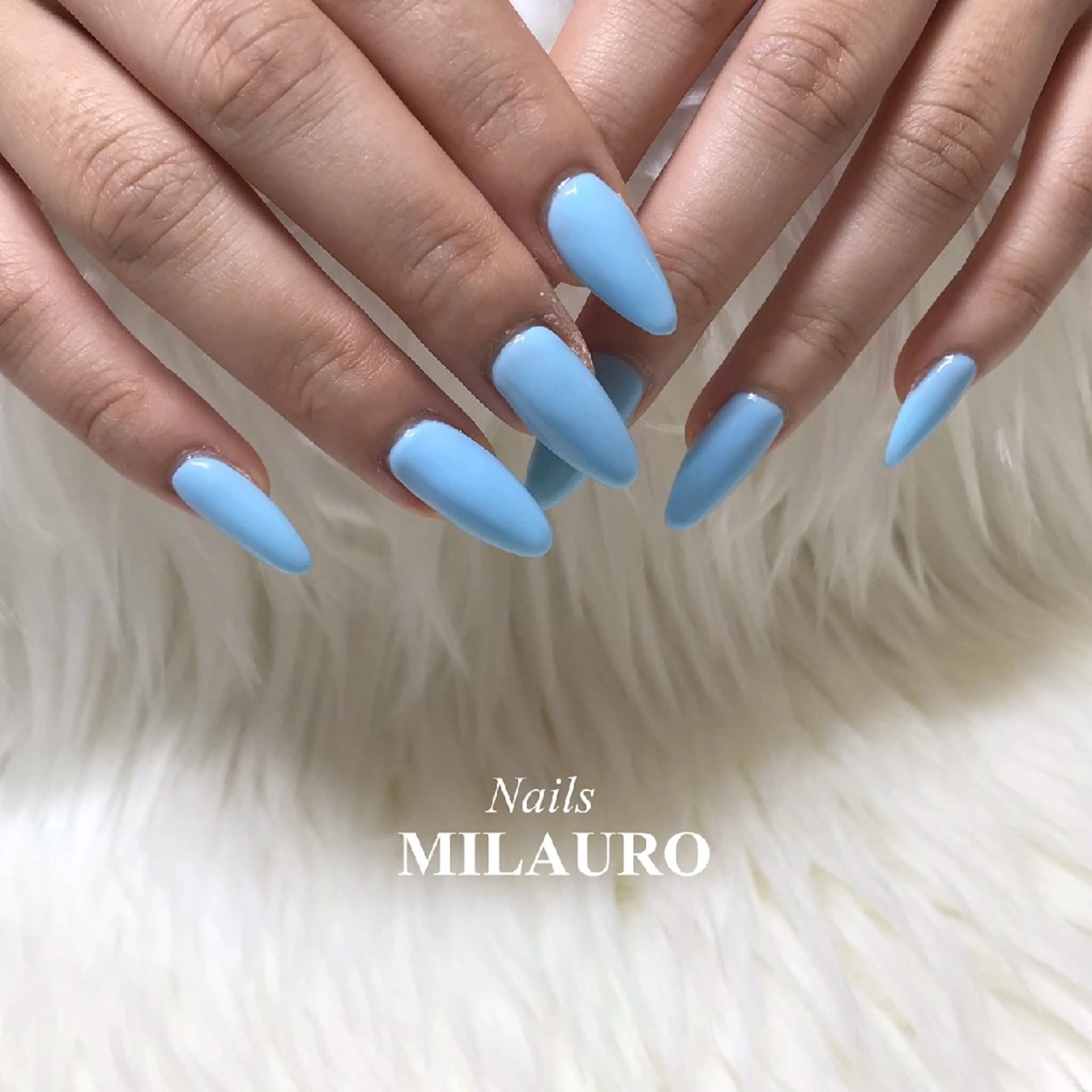 ネイル 水色 ワンカラーネイル ハンドネイル Nails MILAURO所属・MIYUKI /大人シンプルネイルのネイルデザイン