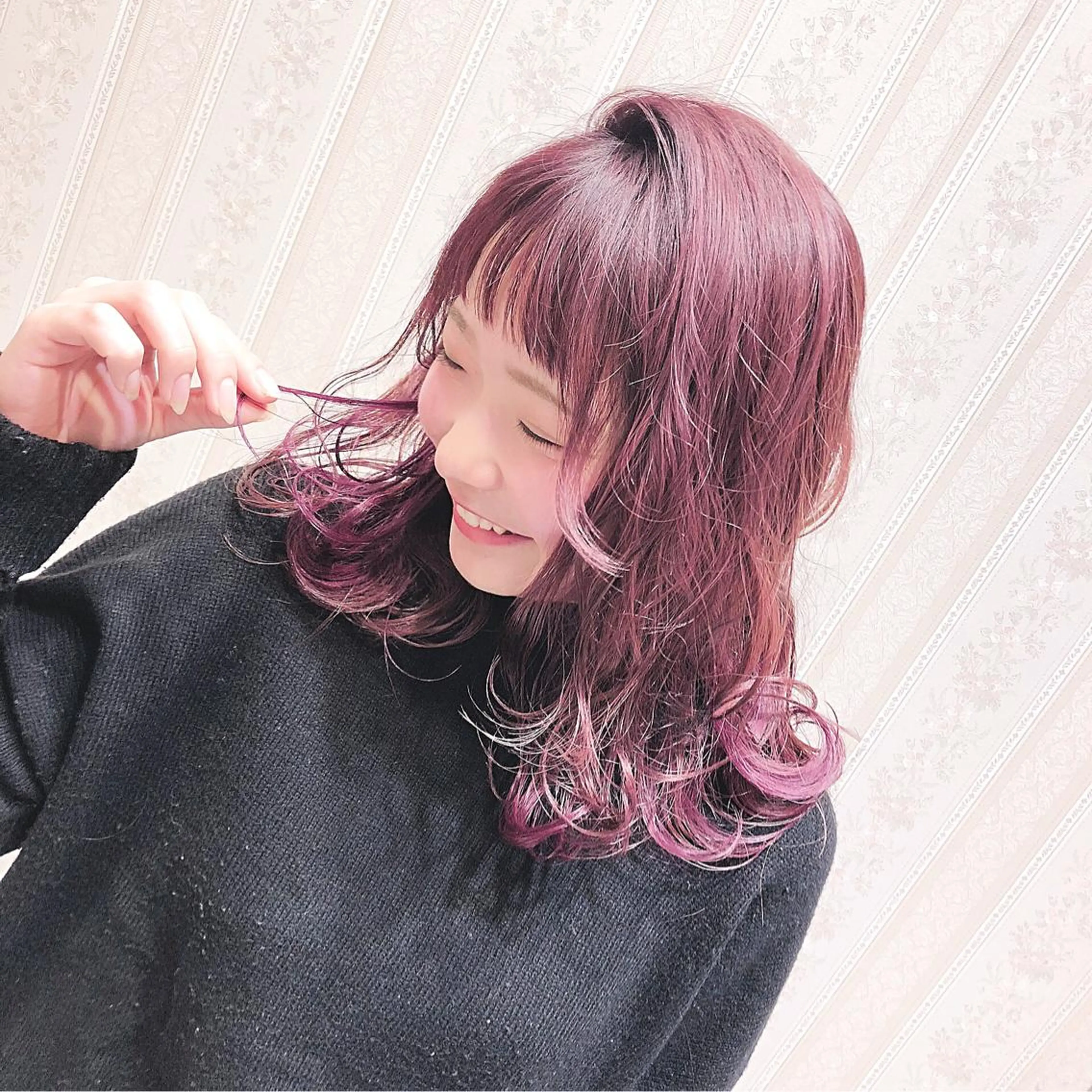 ミディアム カラー 名畑 裕貴のヘアスタイル