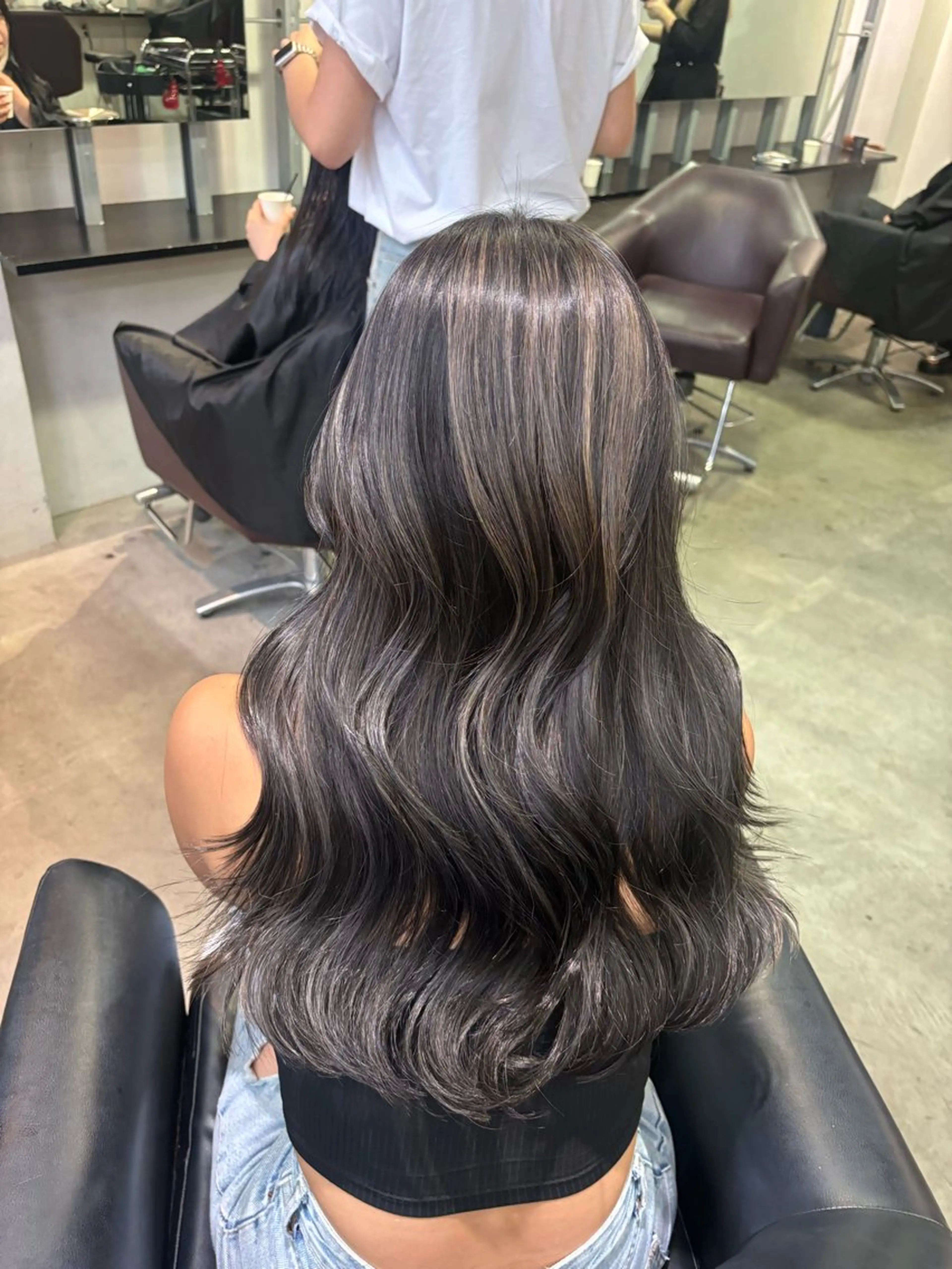 ロング カラー ヘアカラー トリートメント オリーブベージュ 🫒🩶Rianaのヘアスタイル