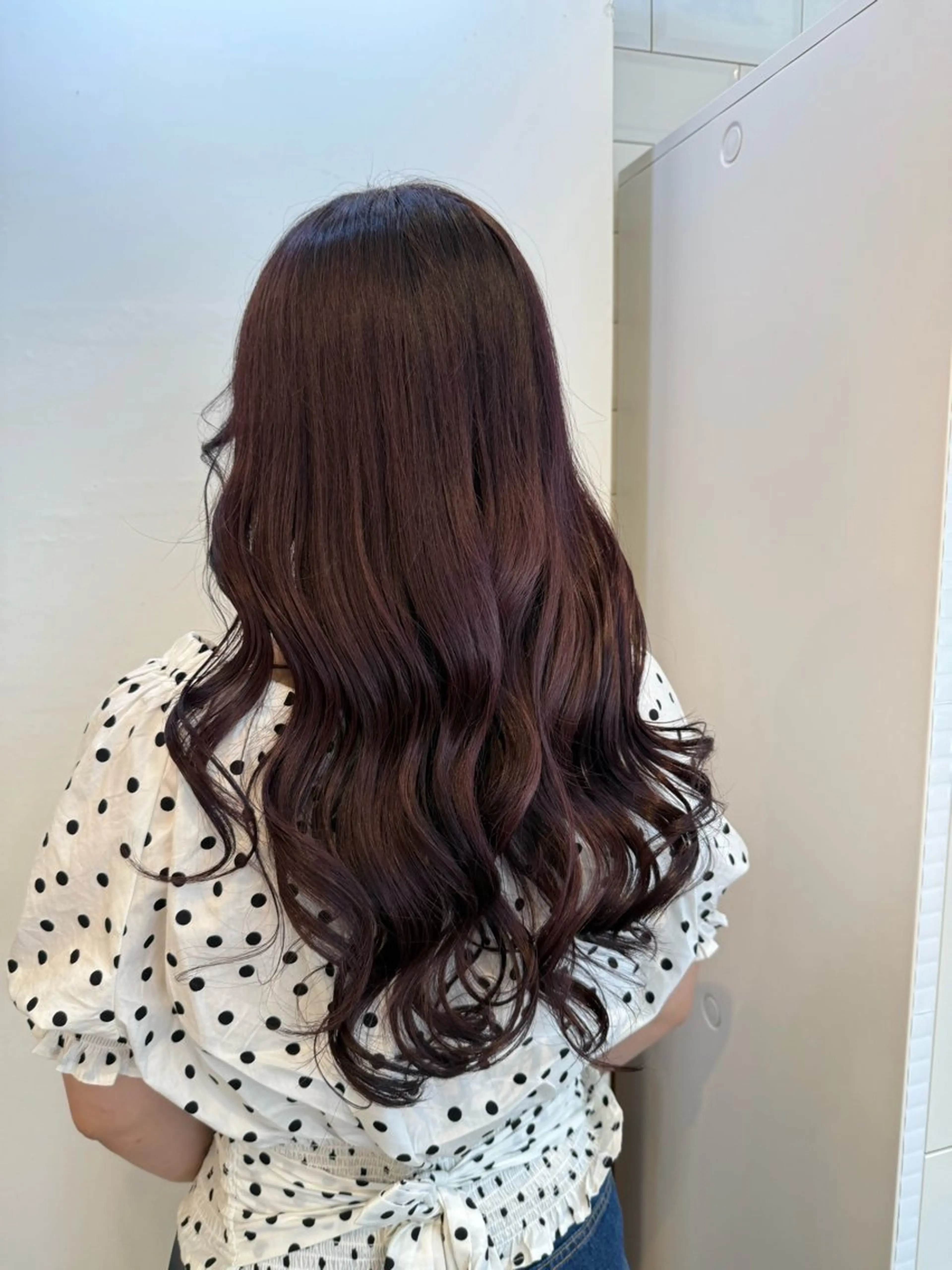 ロング カラー パープルカラー レッドカラー ロング ヘアカラー ヘアセット/カラー 🩰nanaのヘアスタイル