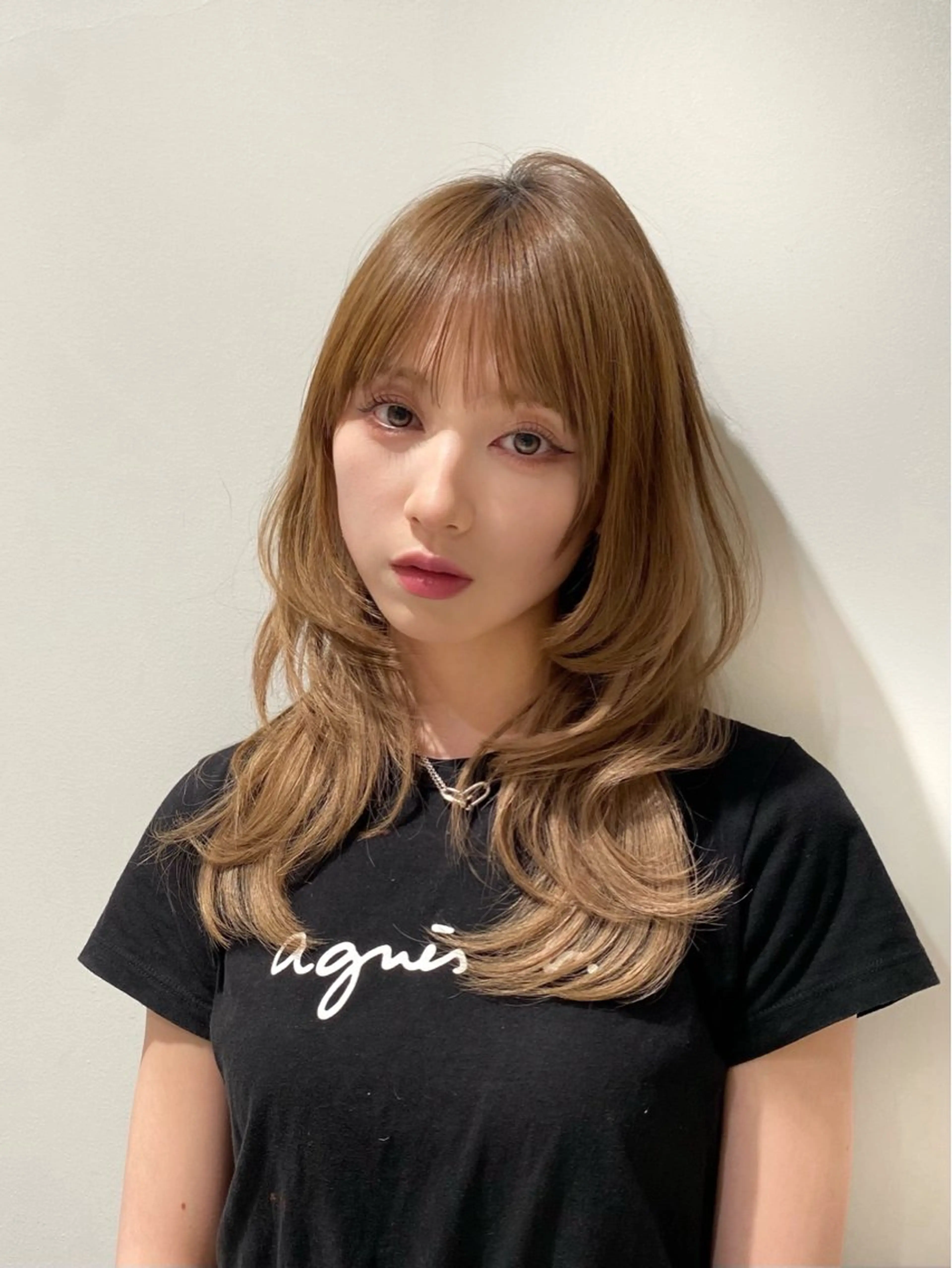 ロング カラー パーマ ヘアアレンジ ロングレイヤー ベージュカラー ブリーチ ハイレイヤー 韓国風ヘア カット ヘアカラー トリートメント ヘアセット 小野寺瑞希 /最小顔カットのヘアスタイル