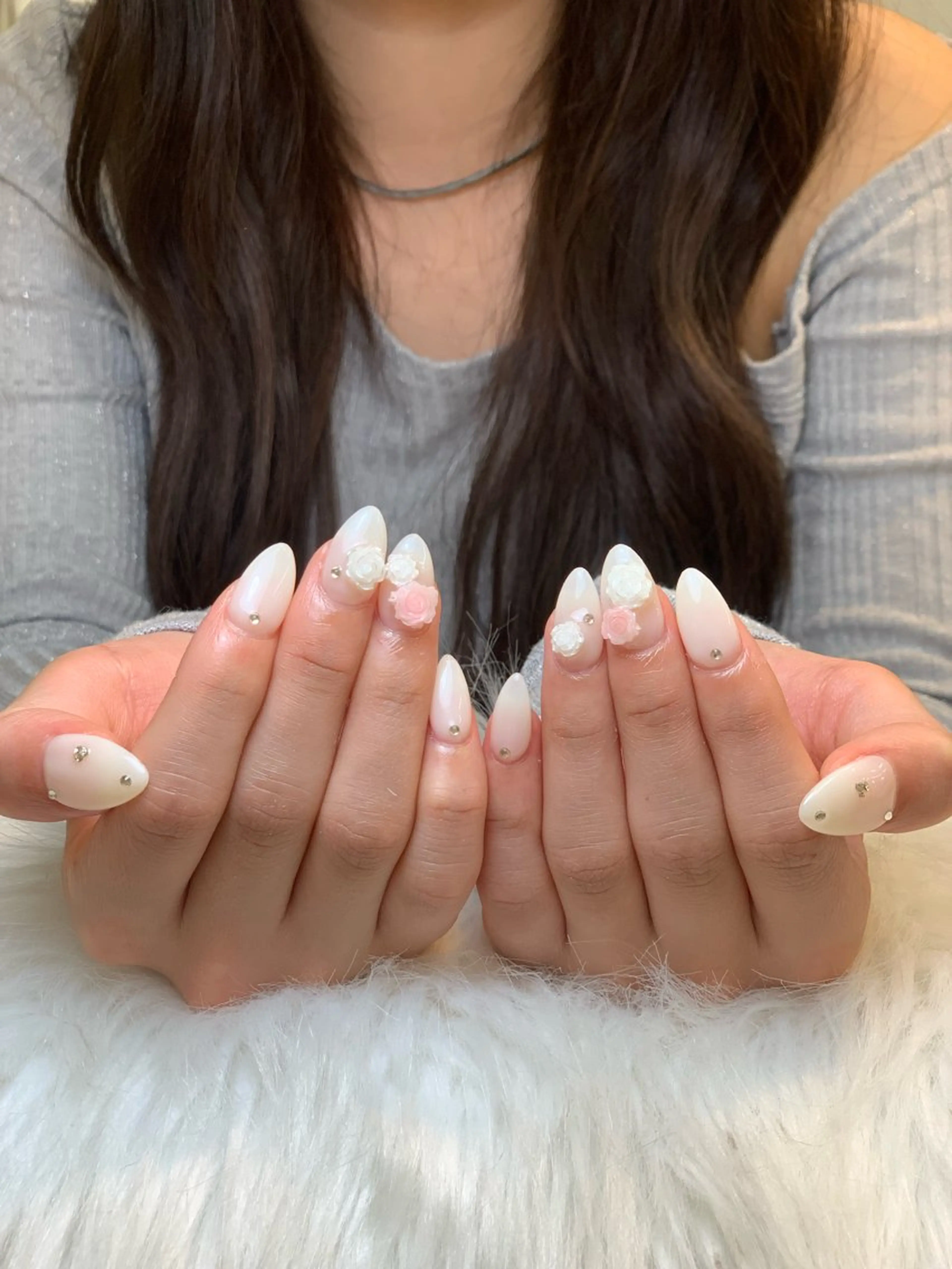 ネイル アートネイル 長さ出し ジェルネイル マグネットネイル ニュアンスネイル ハンドネイル Cloudy Chan Nail 歌舞伎町所属・Cloudy Chan 歌舞伎町のネイルデザイン