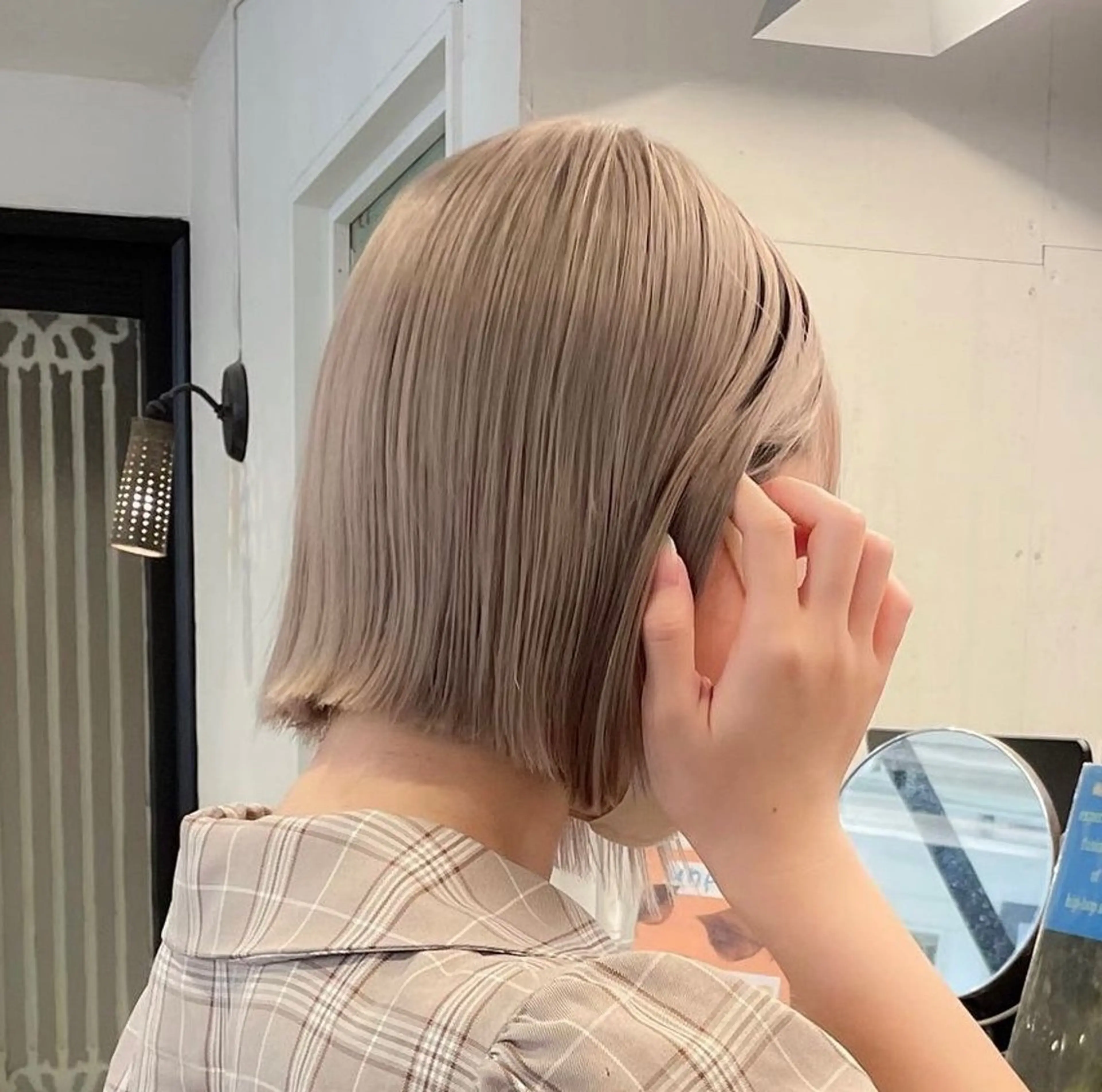 カラー ブリーチなし/透明感 /ショート/大世のヘアスタイル