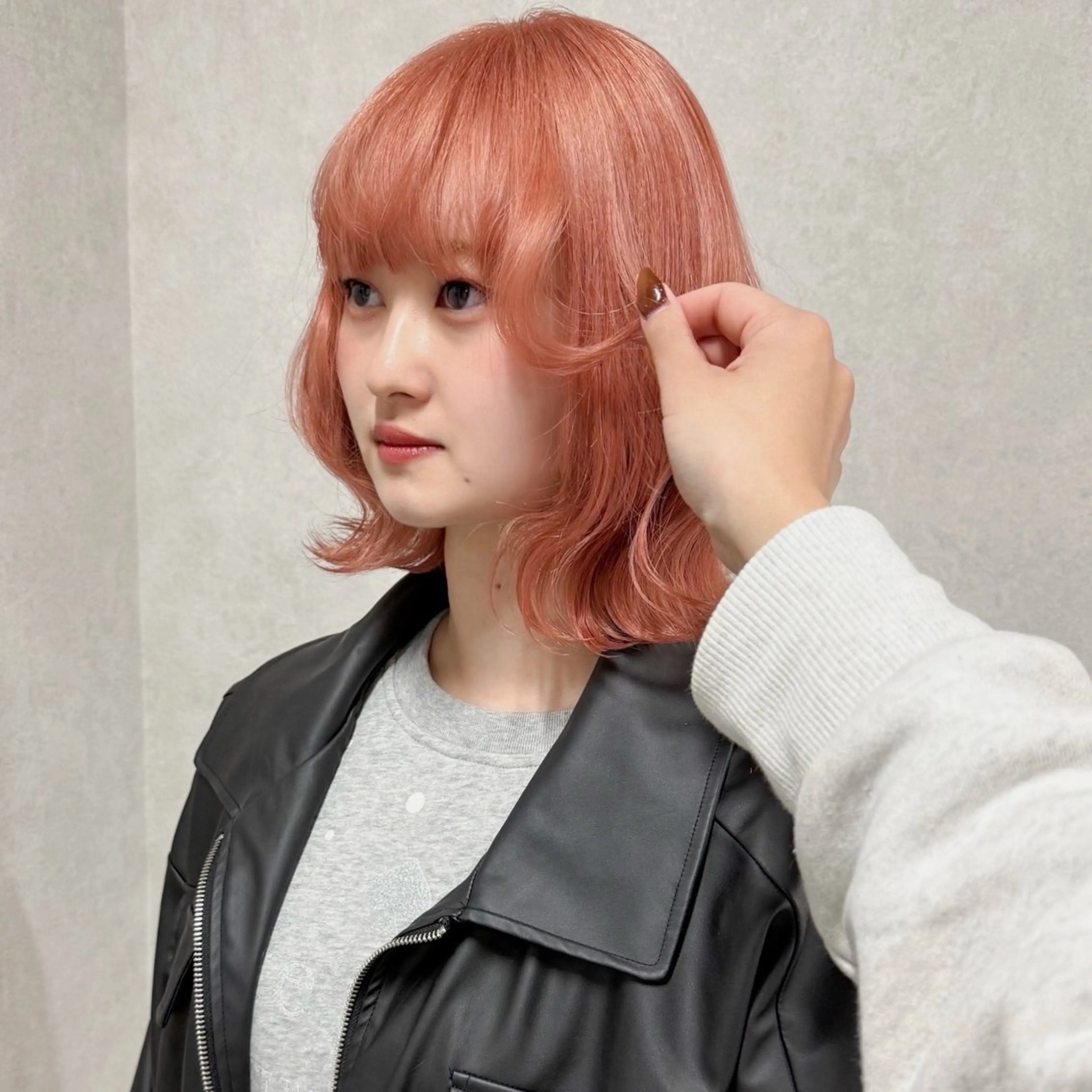 ミディアム カラー ヘアカラー トリートメント レイヤー/暖色/ ミルクティー/マリアのヘアスタイル
