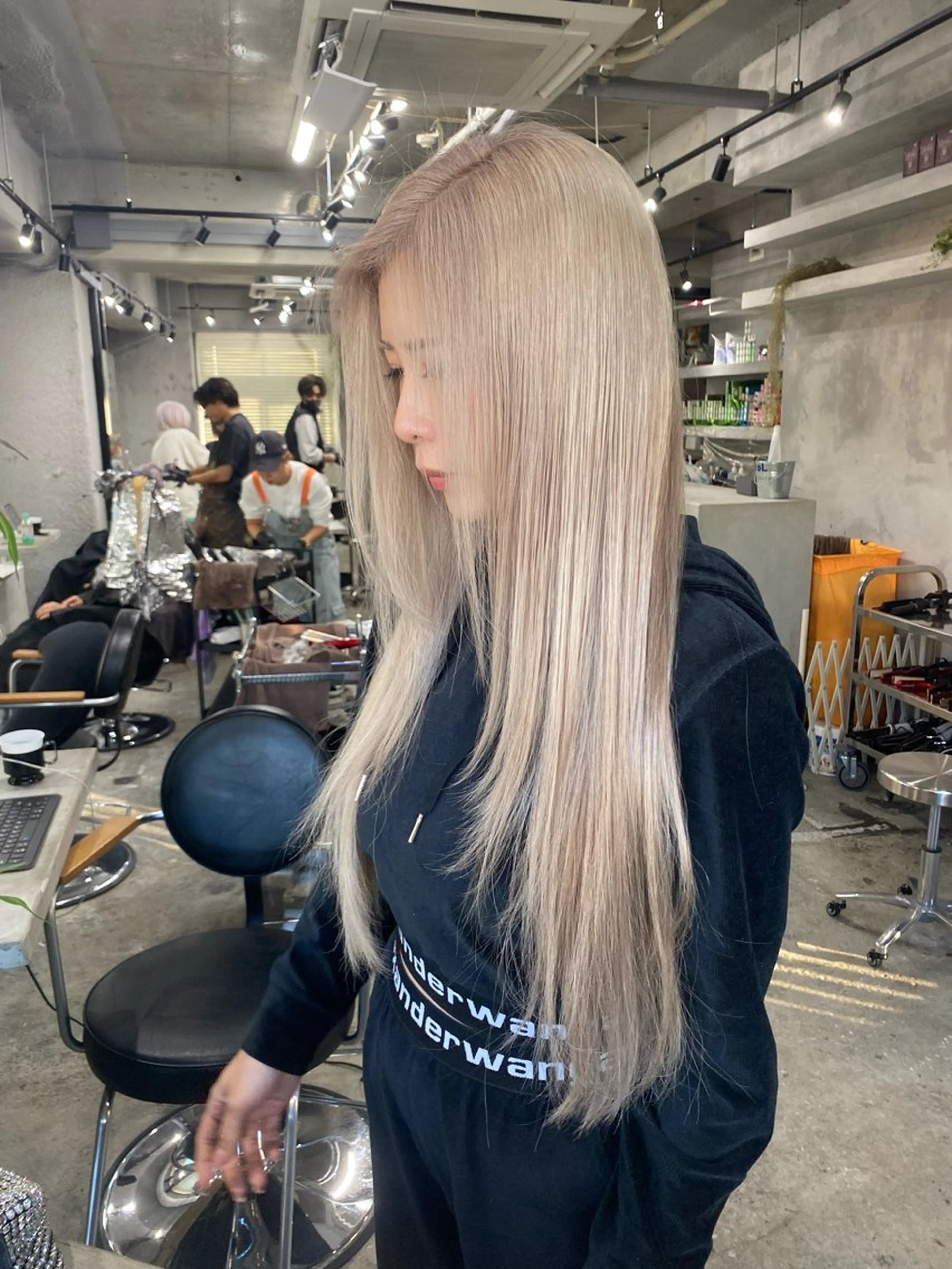 ロング カラー ブリーチ ブロンド ホワイトブロンド ヘアカラー トリートメント Rol By apollo所属・🦋ハイトーン🦋 MAYURI🌺のヘアスタイル