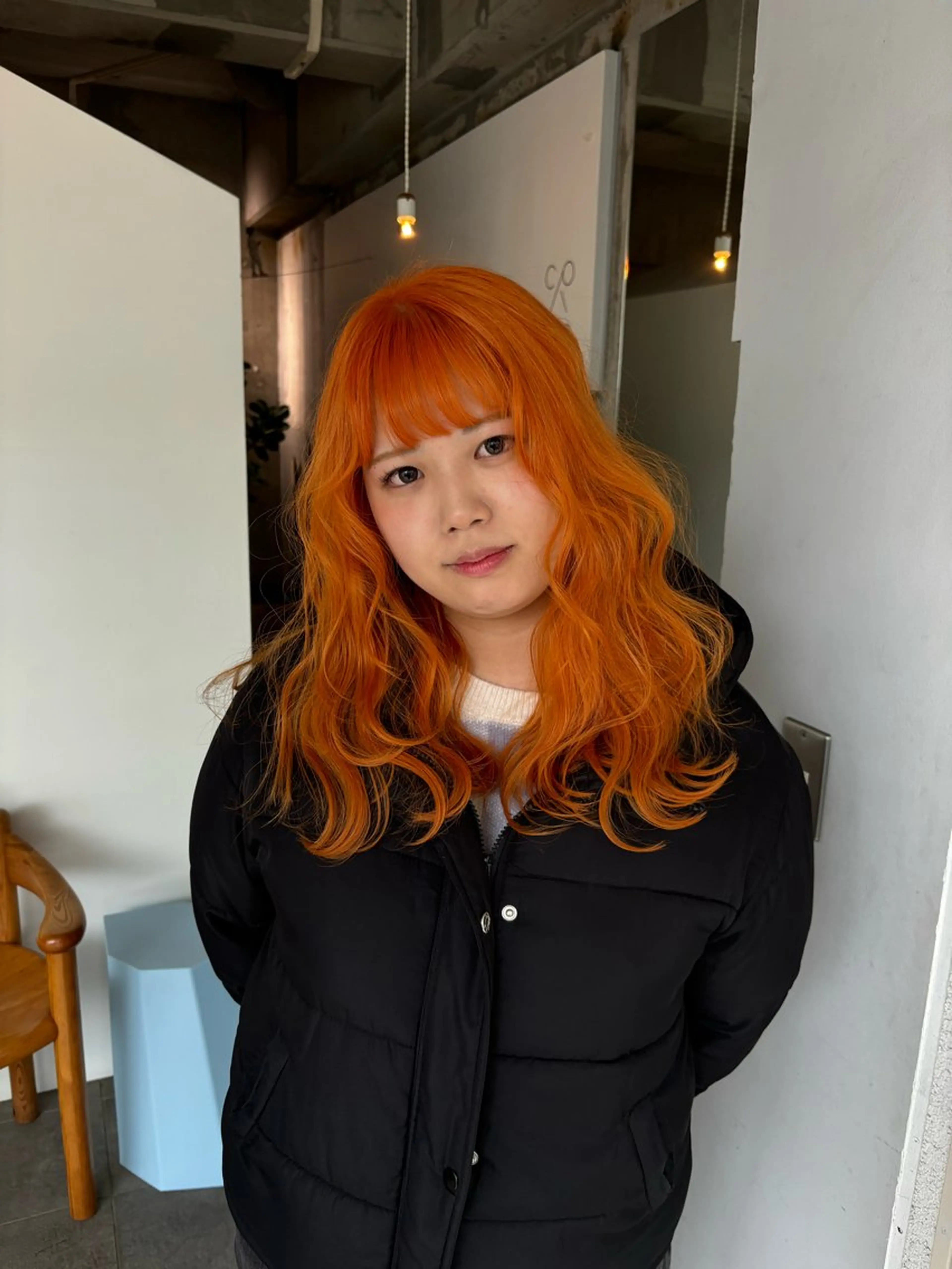 セミロング カラー ヘアアレンジ ブリーチ ダブルカラー オレンジ カット ヘアカラー トリートメント mirai/レイヤー ブリーチ/ハイトーンのヘアスタイル
