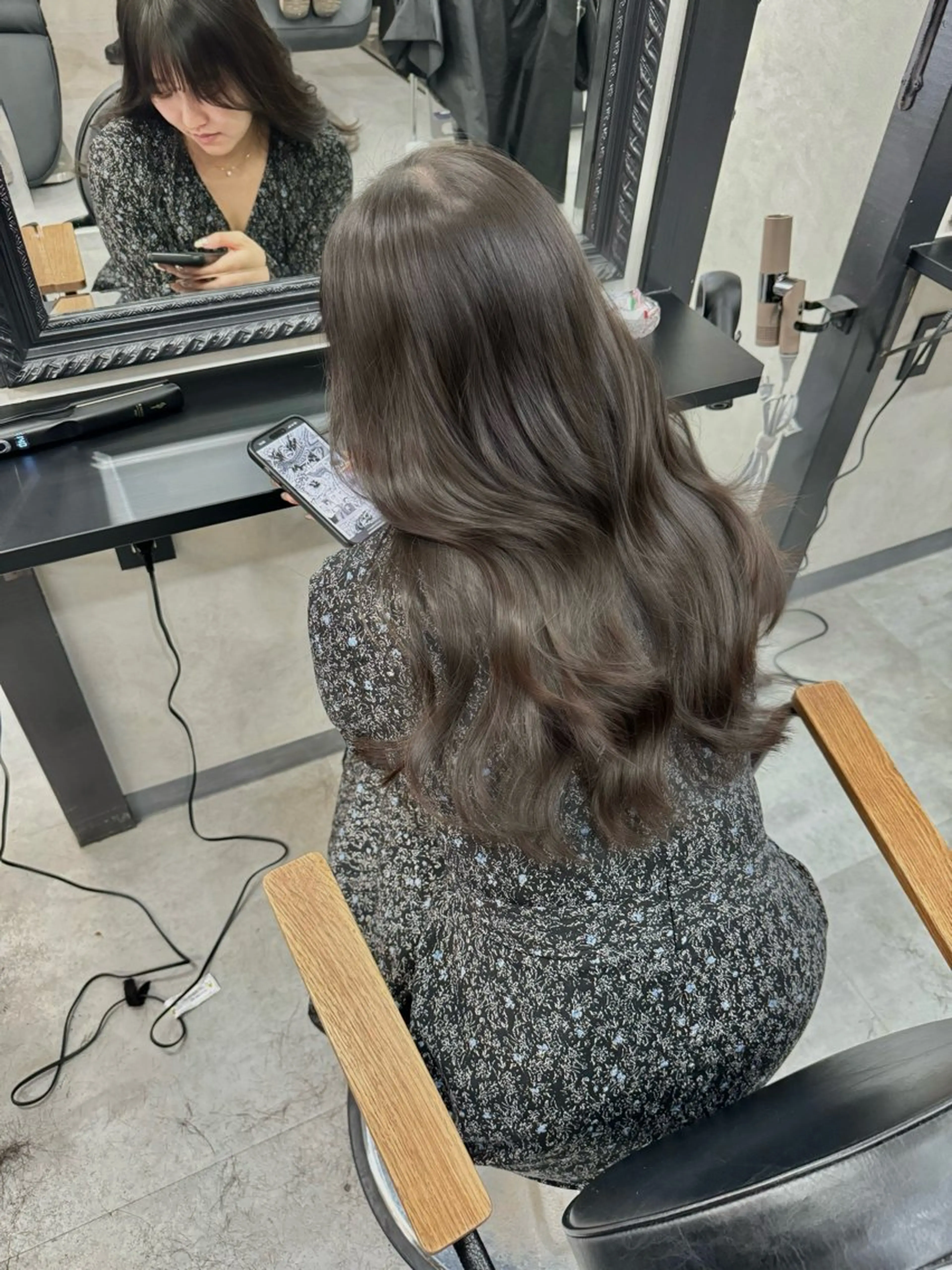 ロング カラー ベージュカラー ブリーチ 透明感カラー グレージュ ブリーチなしカラー カット ヘアカラー トリートメント esu 心斎橋店所属・mana／ブリーチ なし／ベージュ／暖色のヘアスタイル