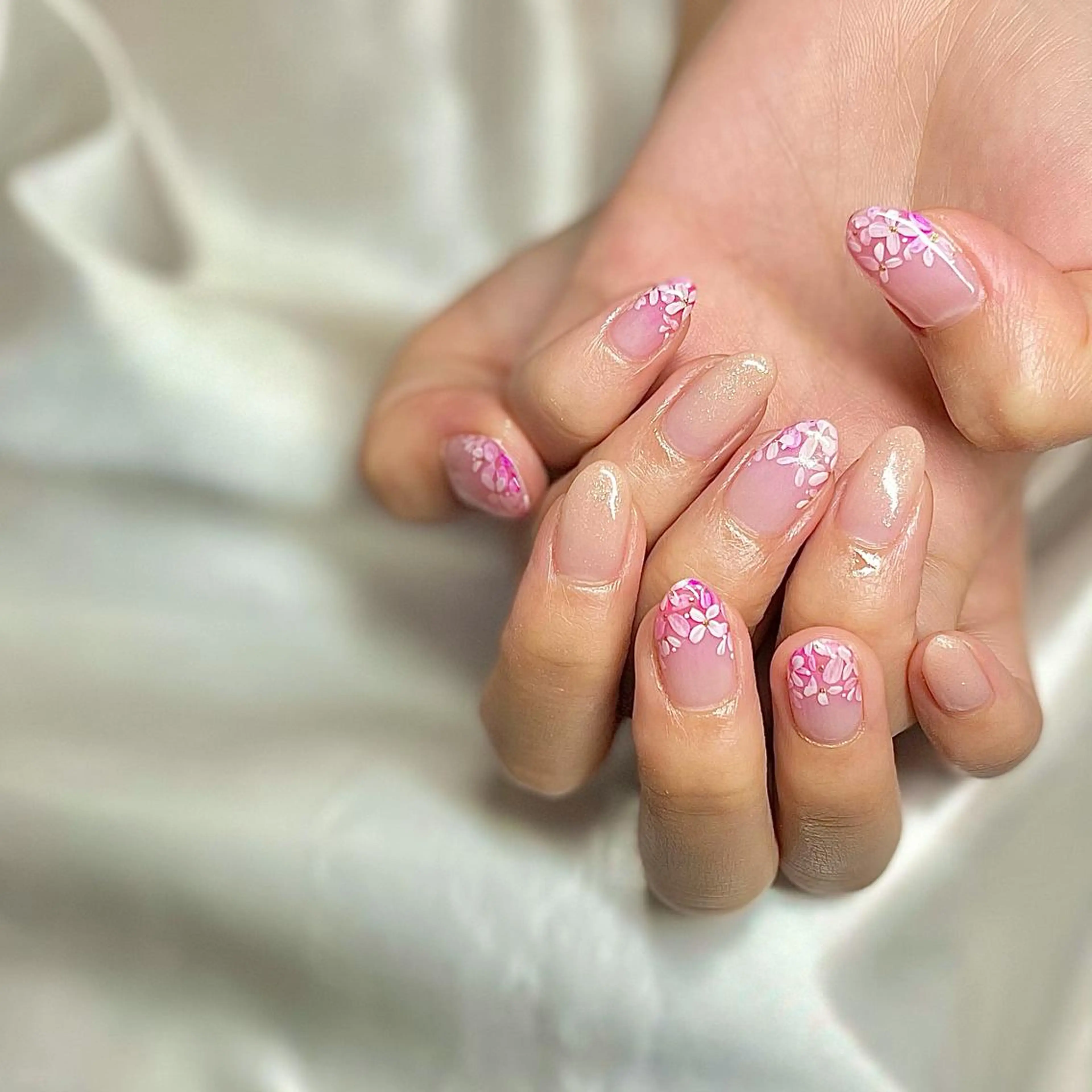 ミディアム カラー パーマ ヘアアレンジ メンズ キッズ ネイル マツエク・マツパ フラワーネイル nail&eye Aoのマツエク・マツパデザイン