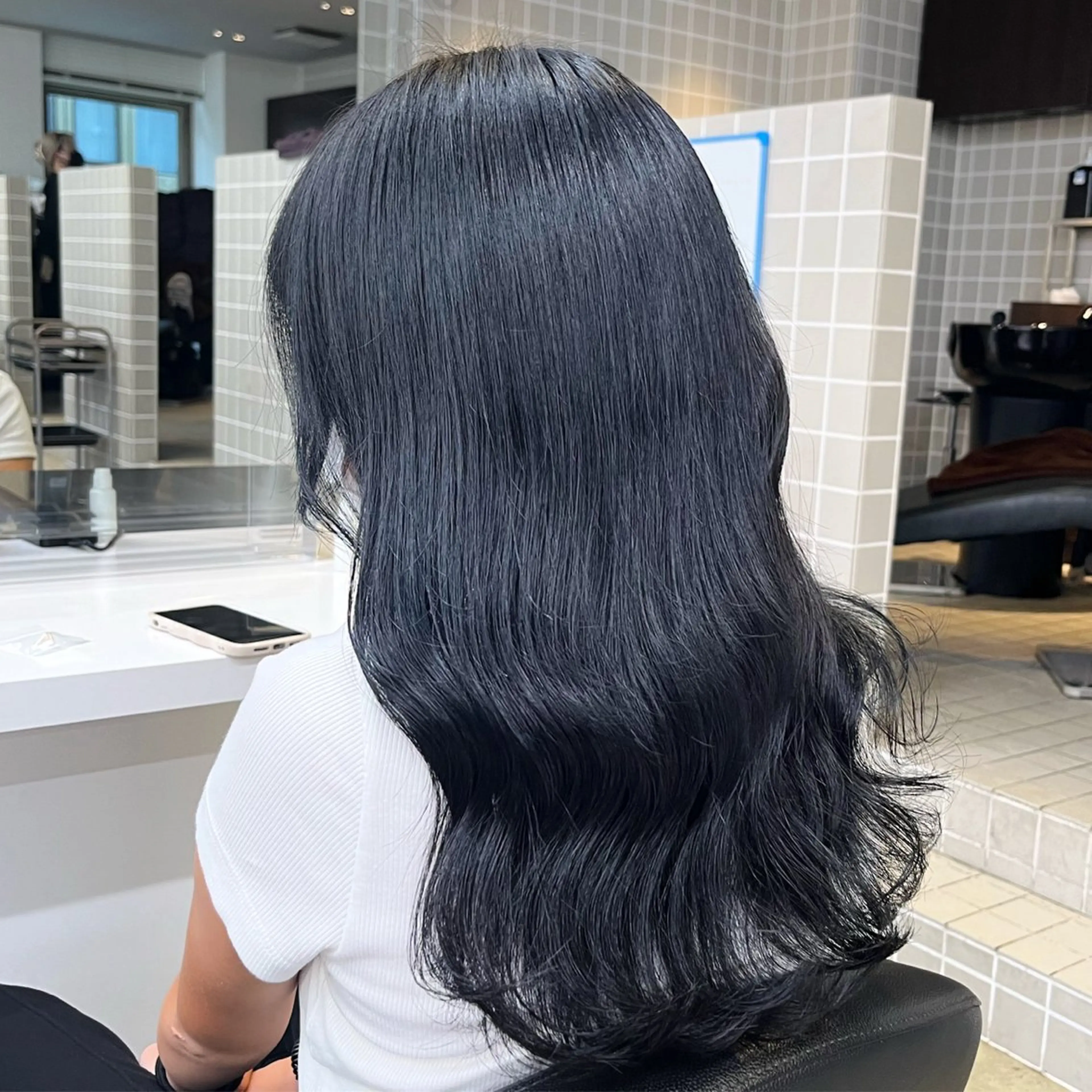 ロング ヘアカラー トリートメント ヘッドスパ ヘアセット 寒色＆ブリーチ特化 寒色MiOのヘアスタイル