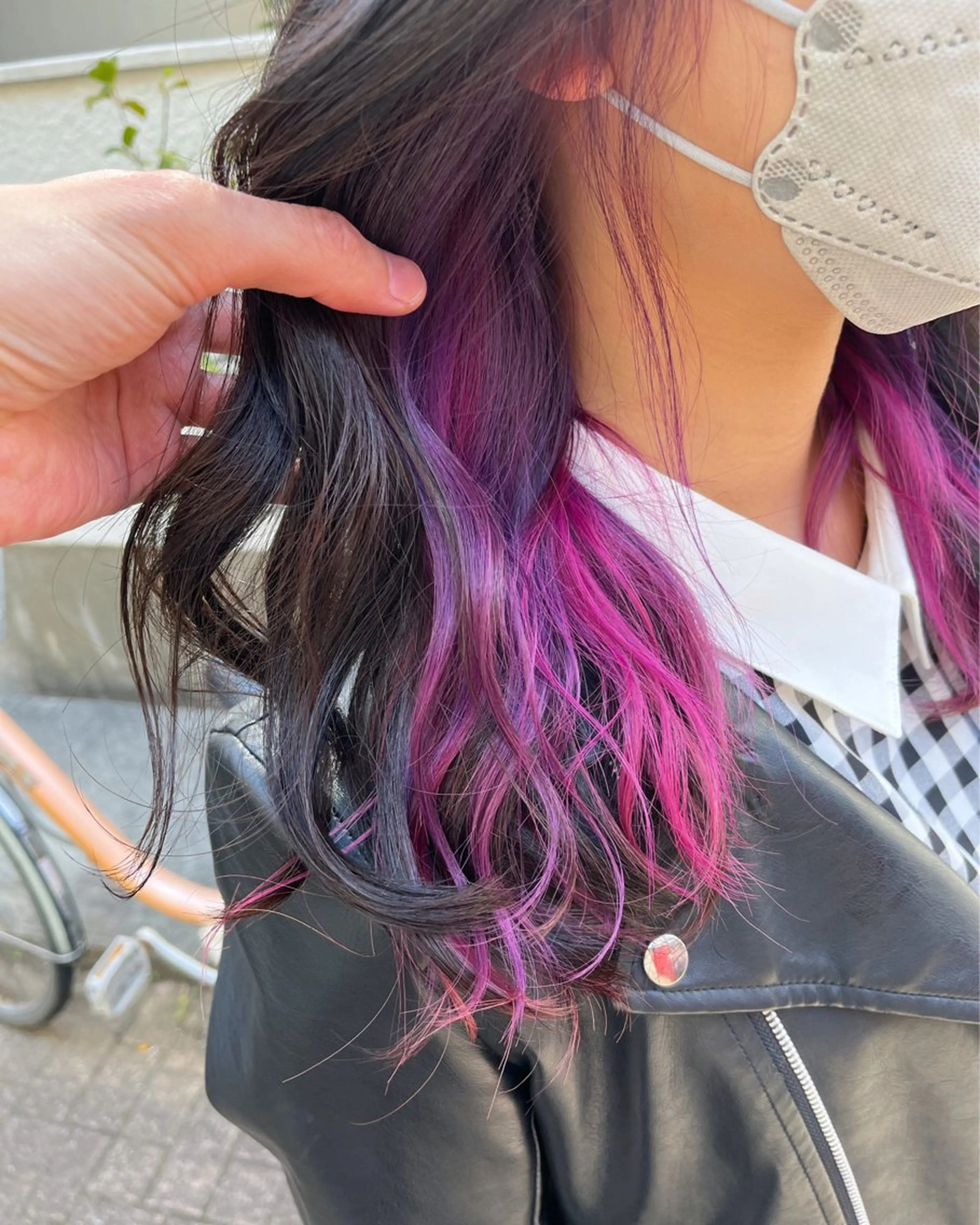 ミディアム カラー ブリーチ イヤリングカラー インナーカラー ユニコーンカラー カット ヘアカラー トリートメント 原宿サロン代表 デザインカラー伊藤卓のヘアスタイル