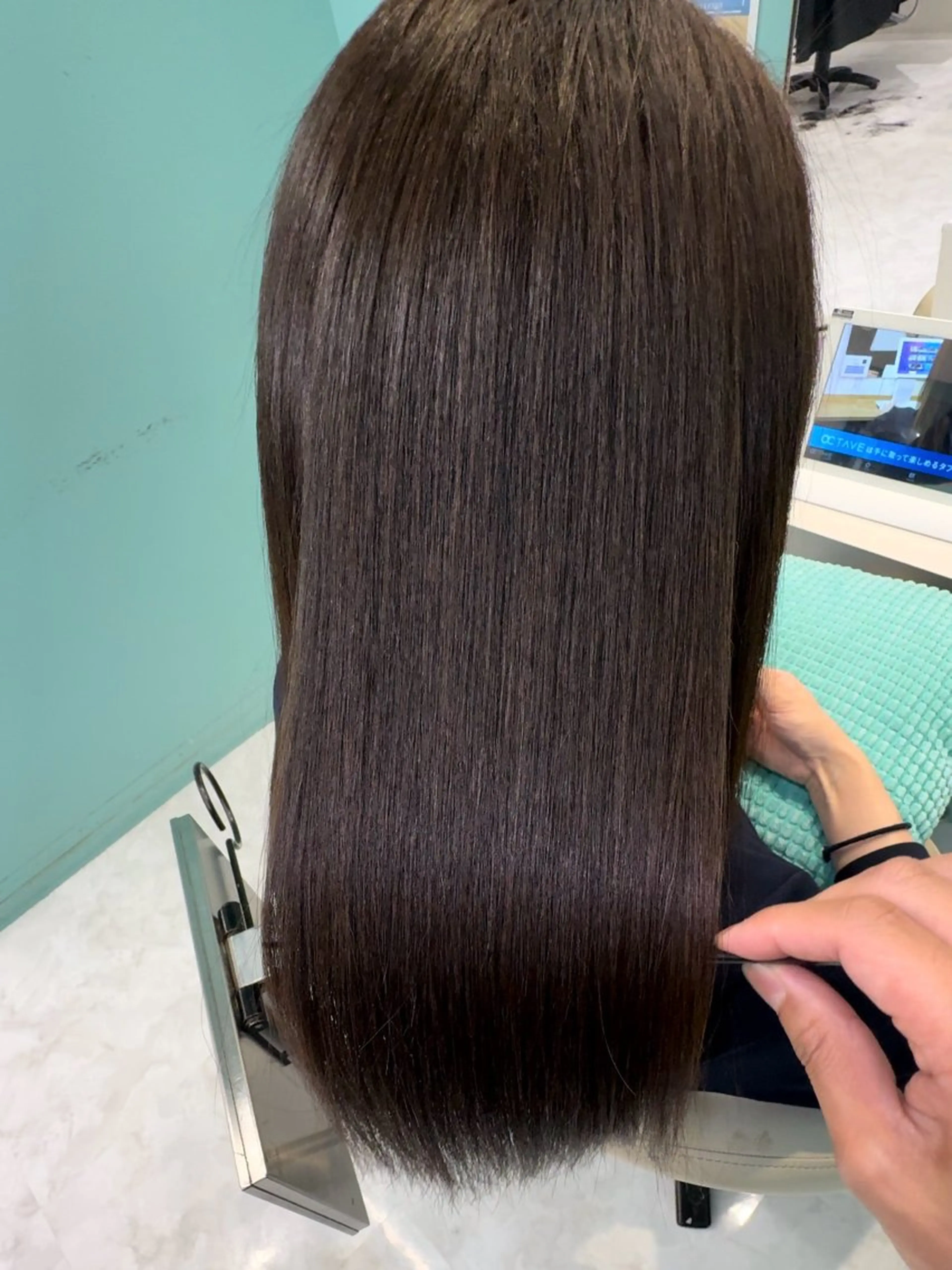 ミディアム 髪質改善 トリートメント カット ヘアカラー 縮毛矯正 トリートメント 髪質改善　縮毛矯正 池本有宏のヘアスタイル