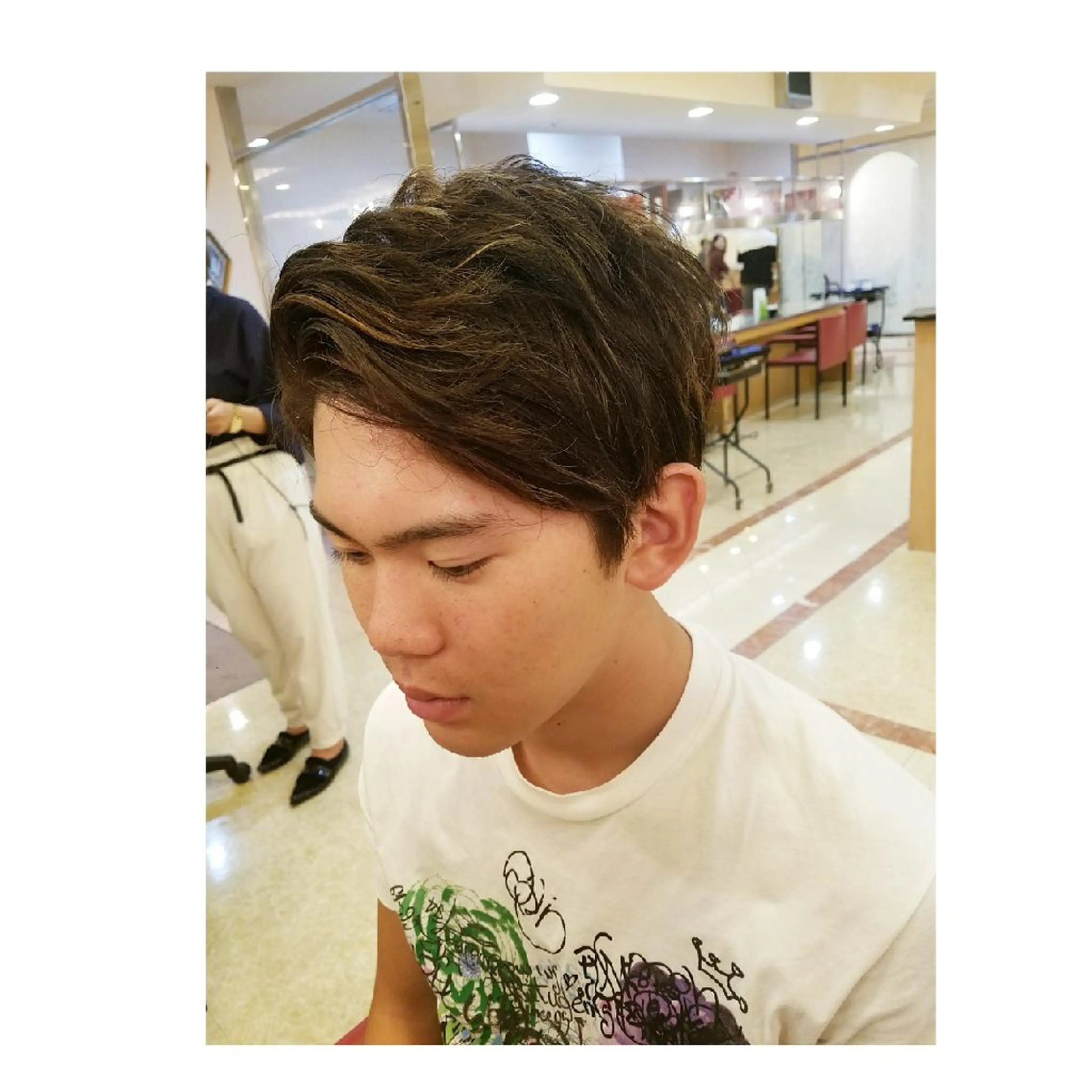 メンズ カラー メンズハイライト ハイライトカラー EMANON名古屋所属・美谷添（ミヤゾエ） まどか大人ヘアサロンのヘアスタイル