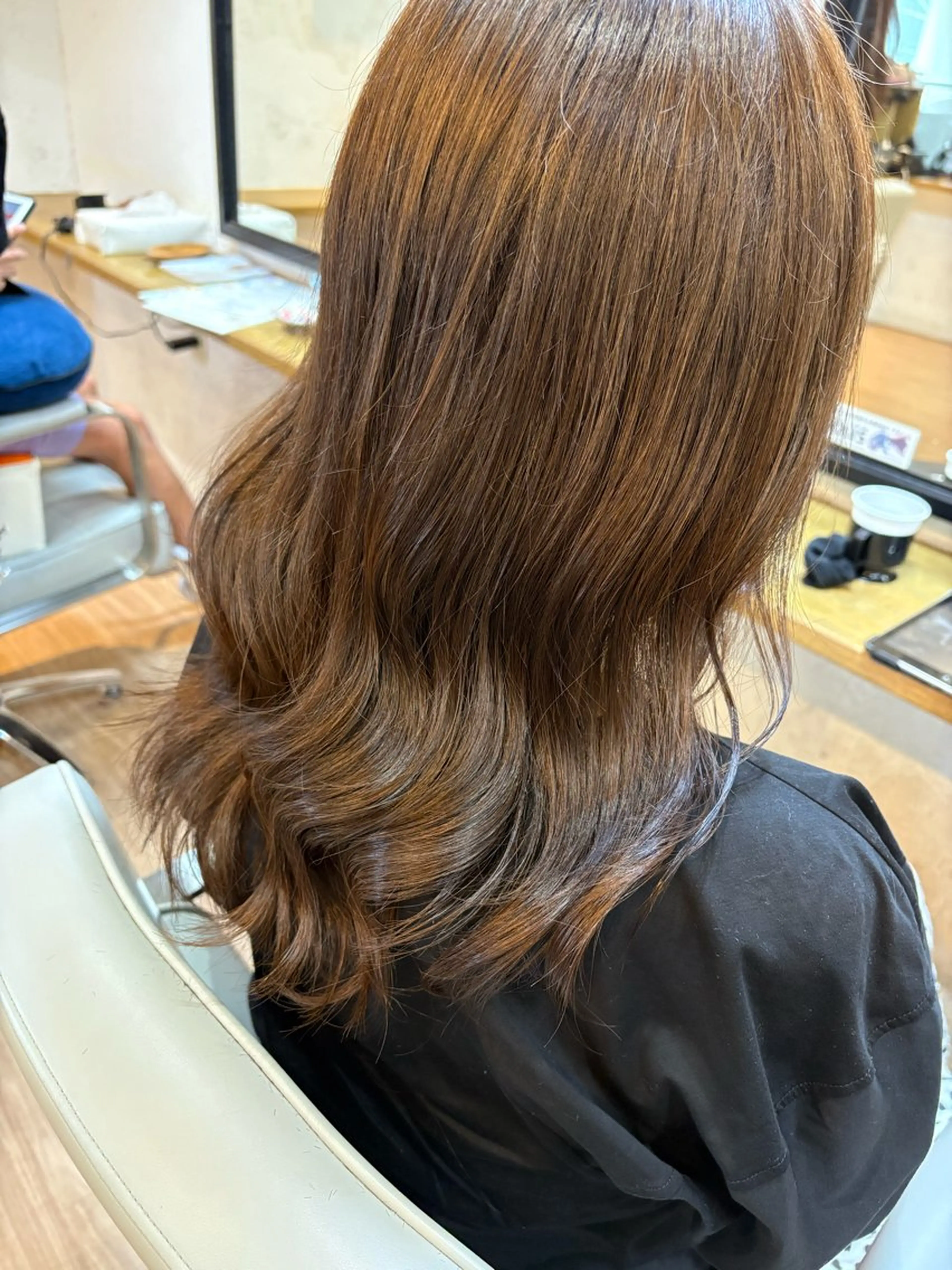セミロング ヘアカラー IRICO たまプラーザ所属・韓国ヘアー🇰🇷 MIWAのヘアスタイル