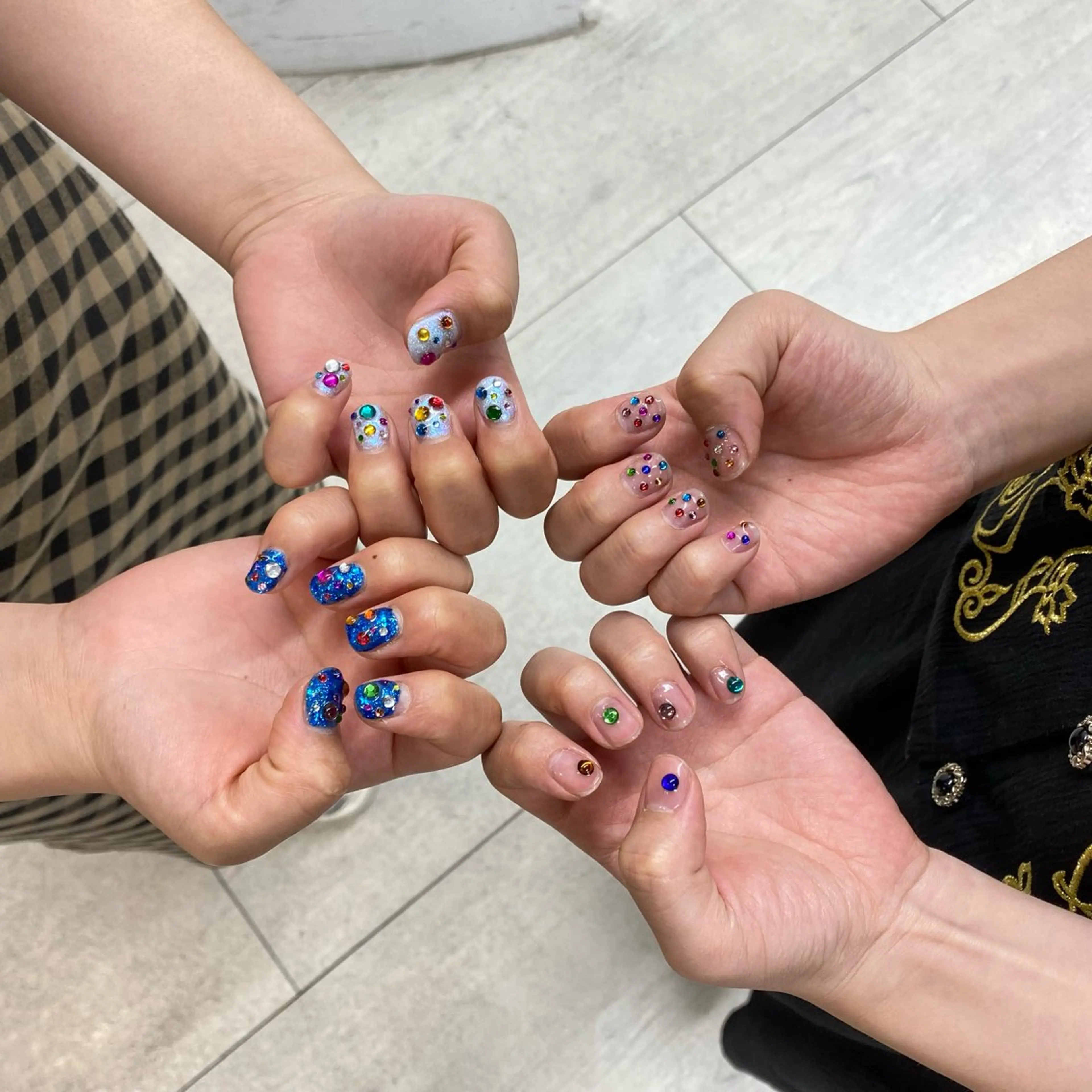 ネイル chipie 那覇松山店所属・双 葉の眉毛・アイブロウイメージ