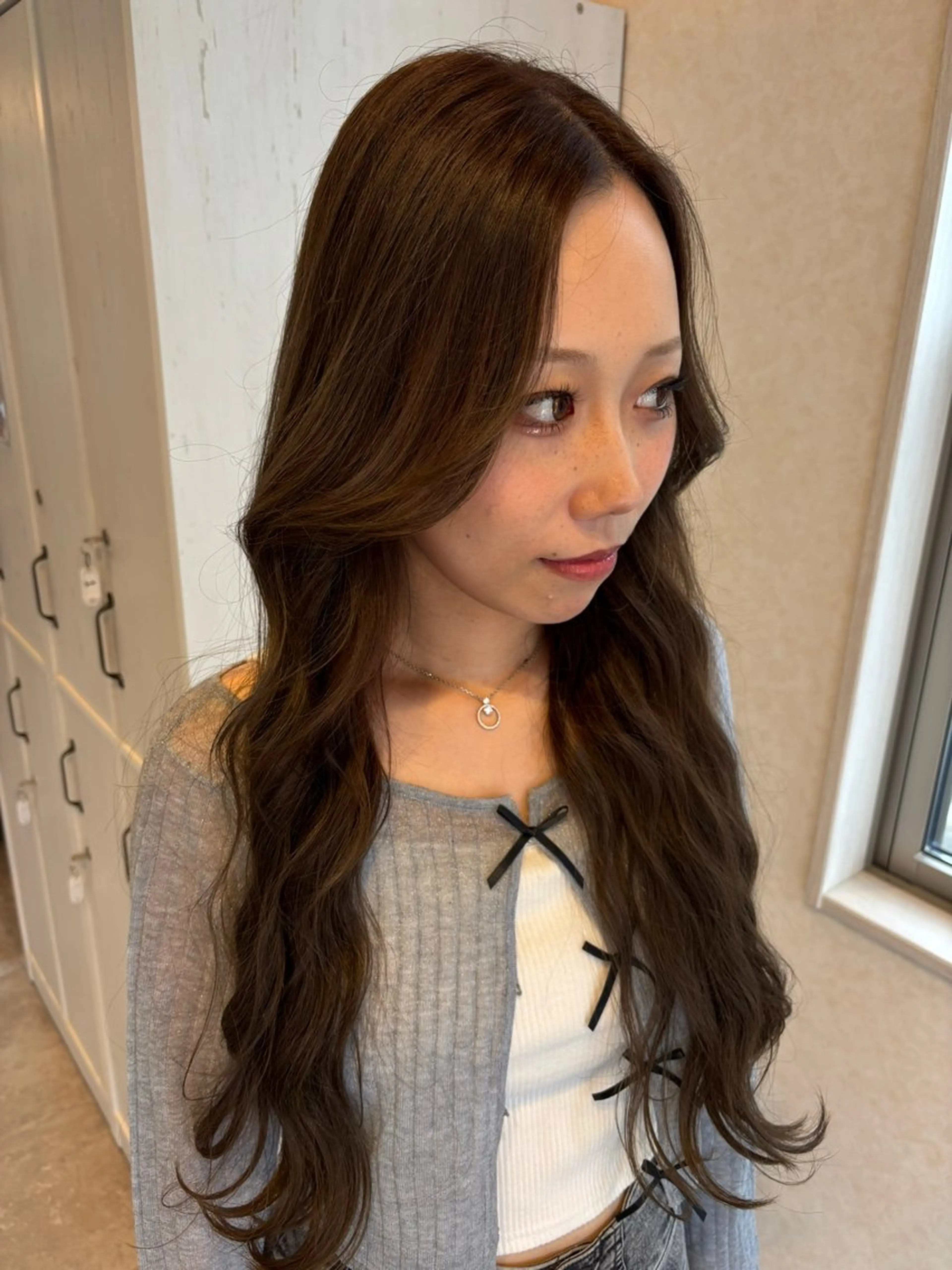 ロング カラー 透明感カラー グレージュ カット ヘアカラー トリートメント JLICA HAIRサンフラワー通り店所属・佐藤 力のヘアスタイル