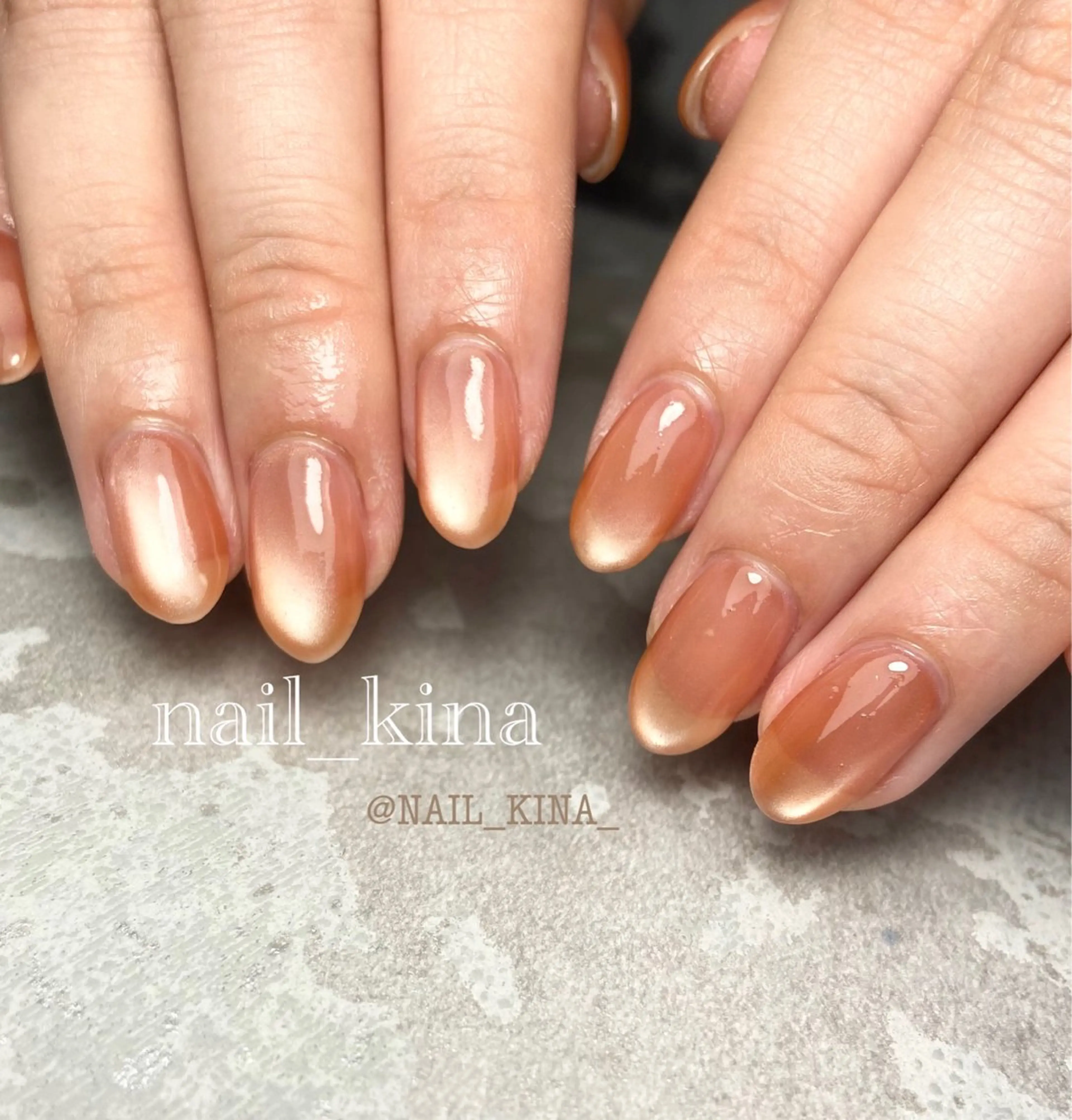 ネイル マグネットネイル マグネットワンカラー ワンカラーネイル オレンジ ハンドネイル nail_ kinaのネイルデザイン
