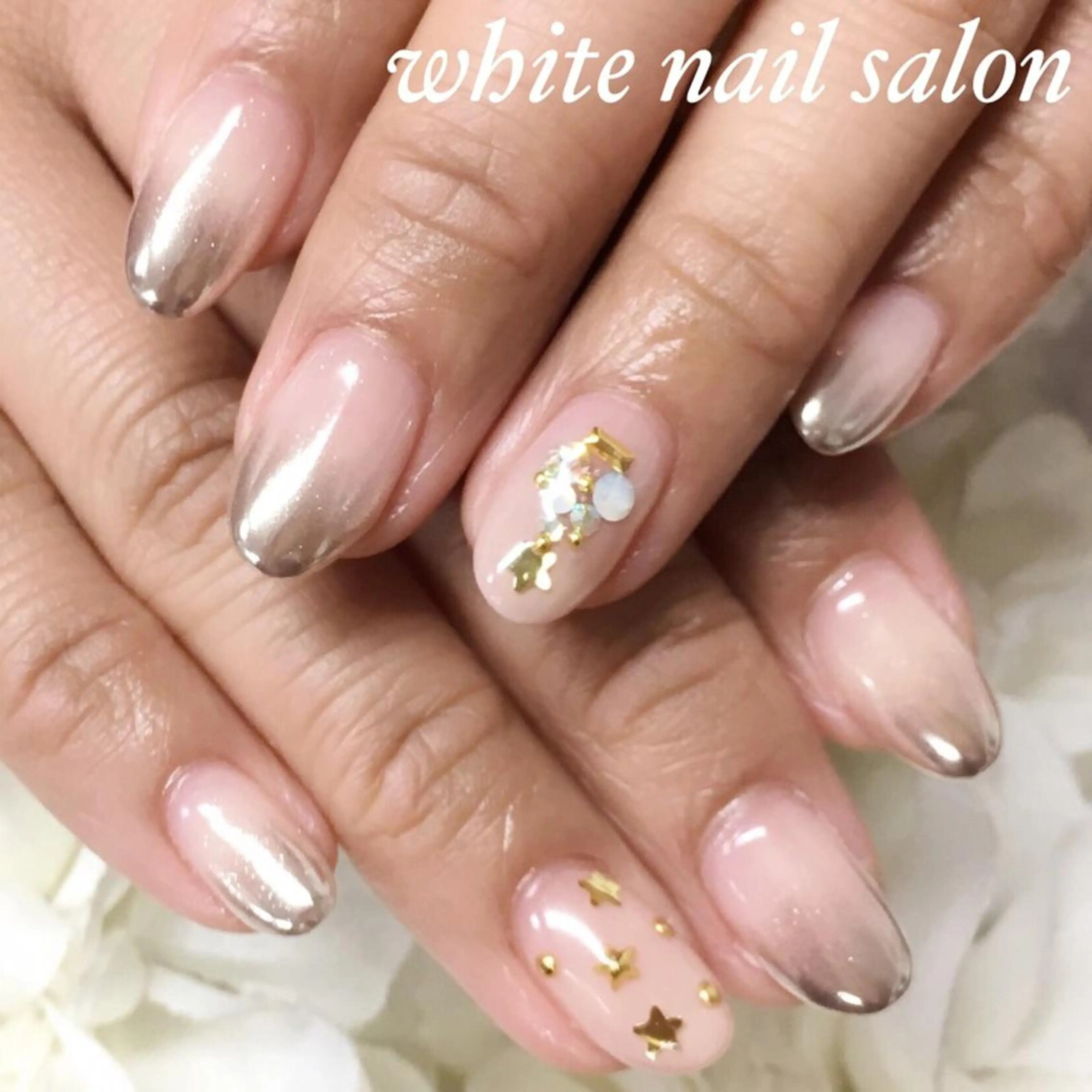 ネイル フットネイル フレンチネイル ジェルネイル ミラーネイル シンプルネイル ハンドネイル white nail salonのネイルデザイン