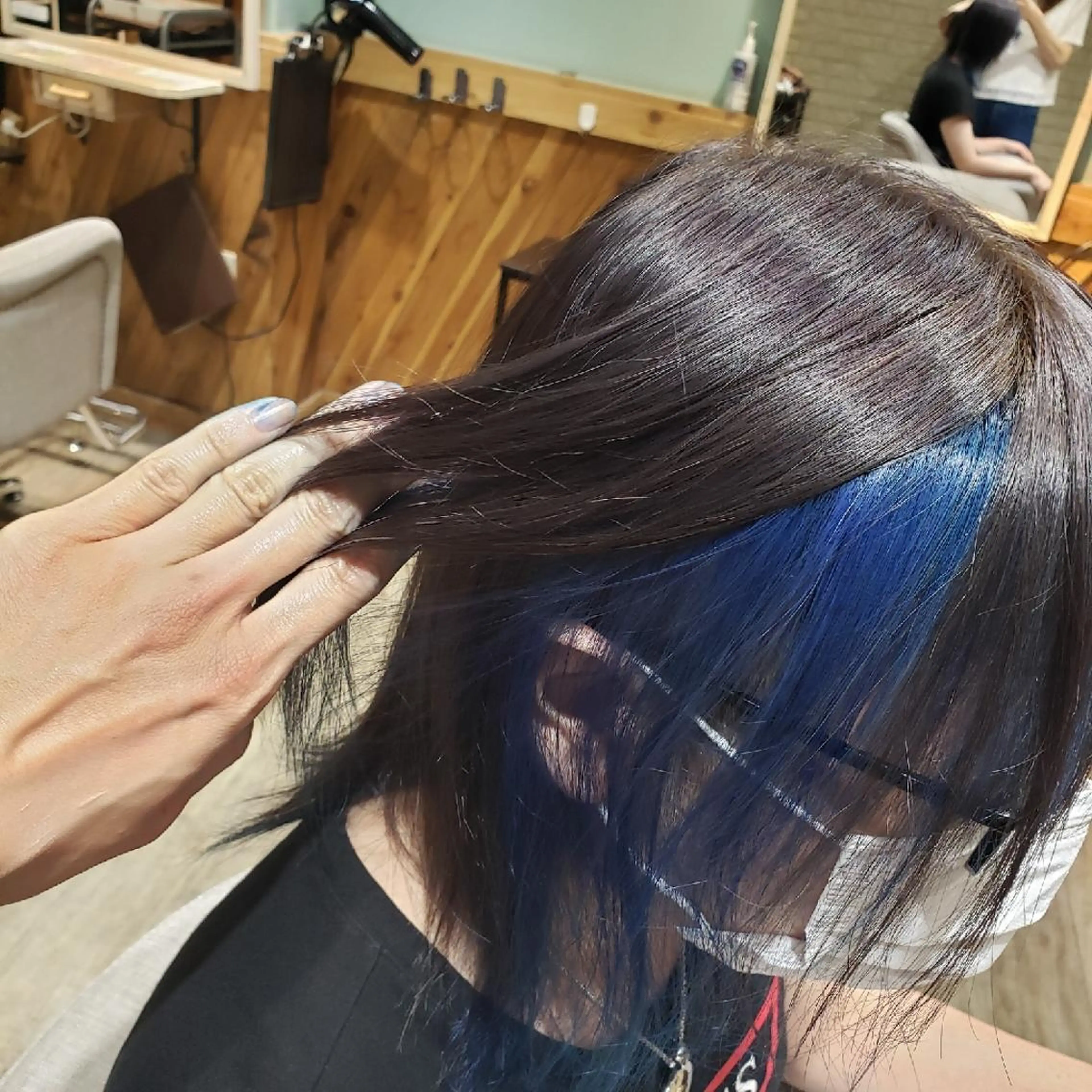 ミディアム カラー インナーカラー CORE所属・横部 絵美のヘアスタイル
