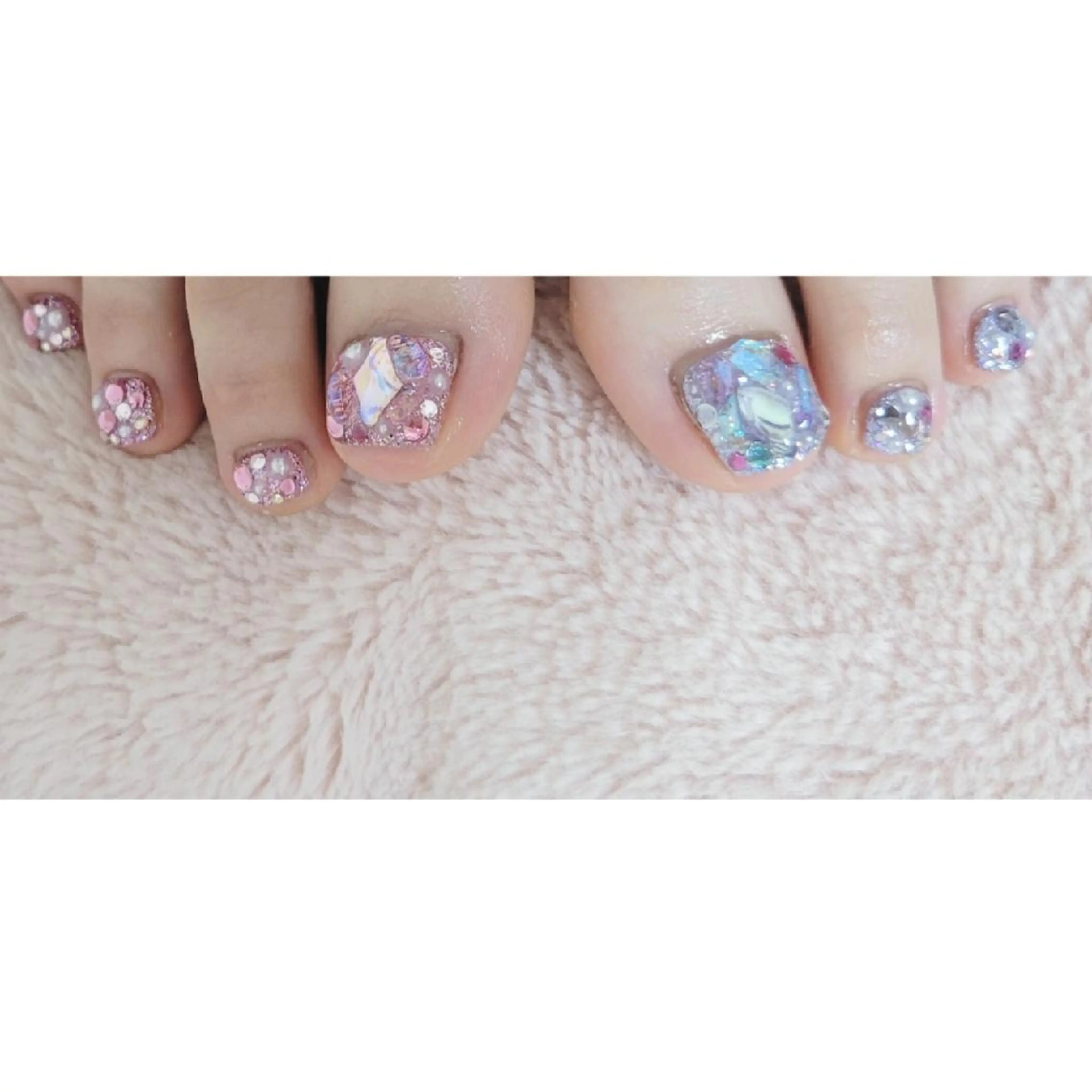 ネイル ストーンネイル フットネイル ネイルサロンほっこり kanaのネイルデザイン