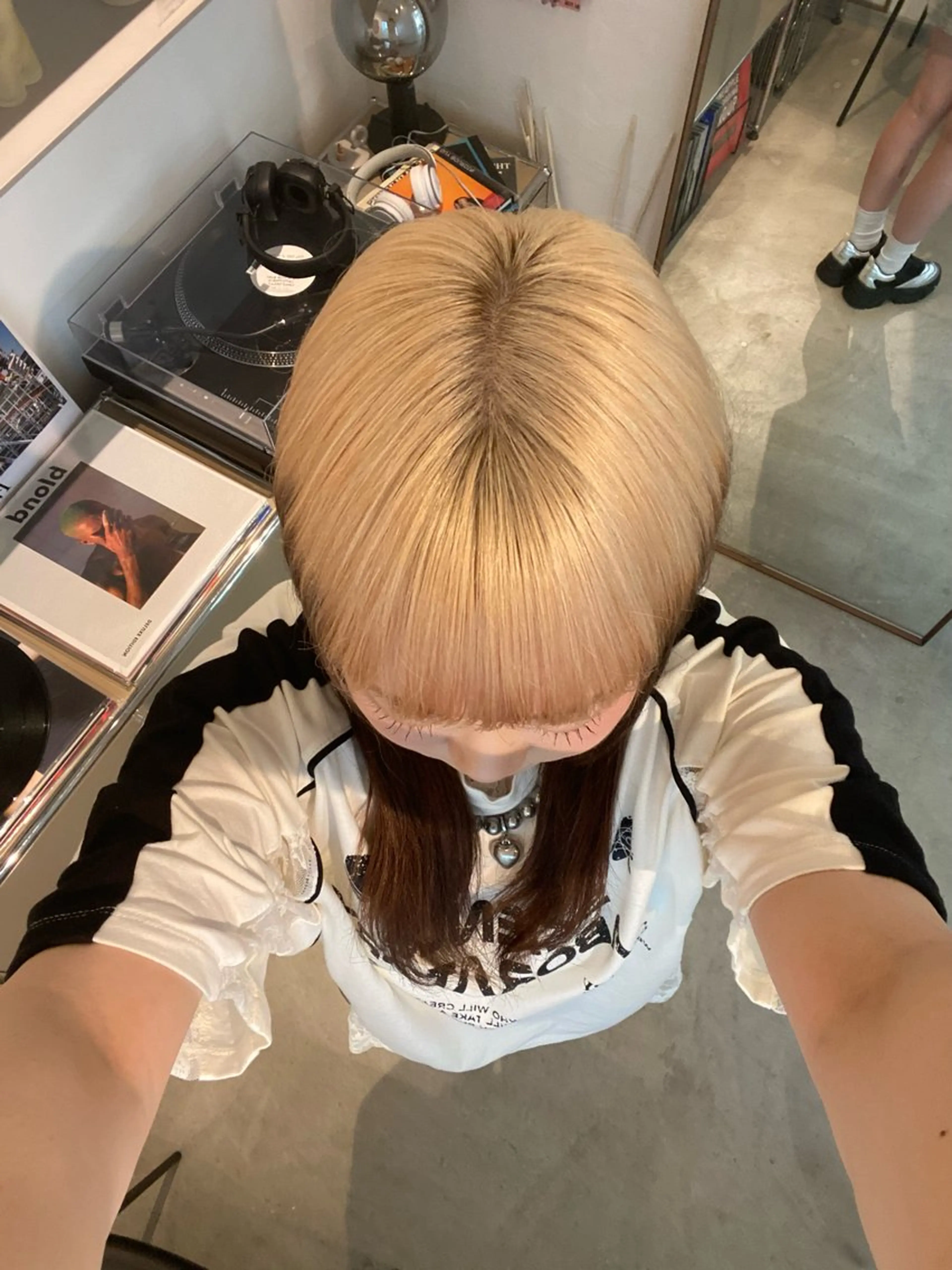 カラー hinata /ハイトーンのヘアスタイル