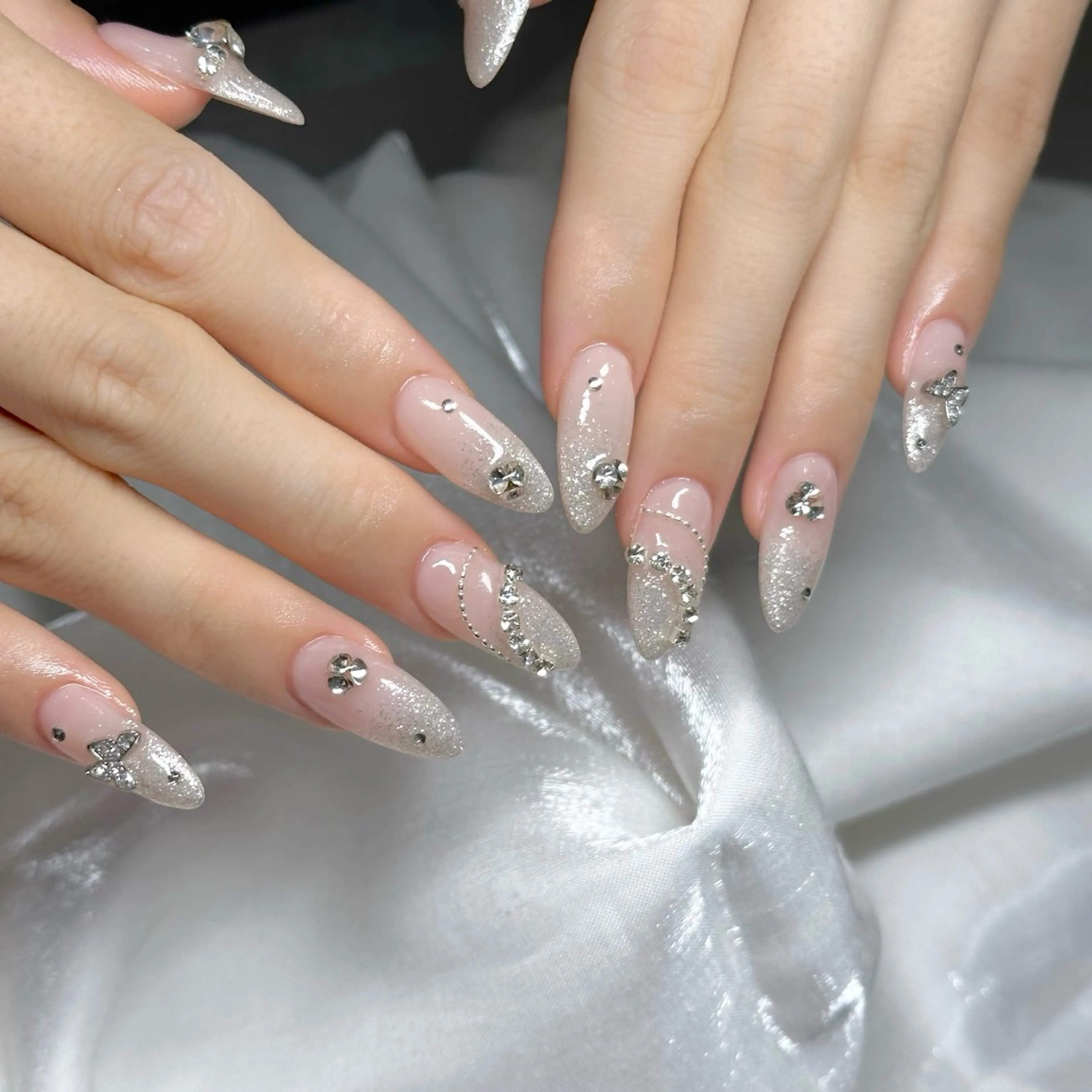 ネイル アートネイル 長さ出し SHIORI NAGOYAのネイルデザイン