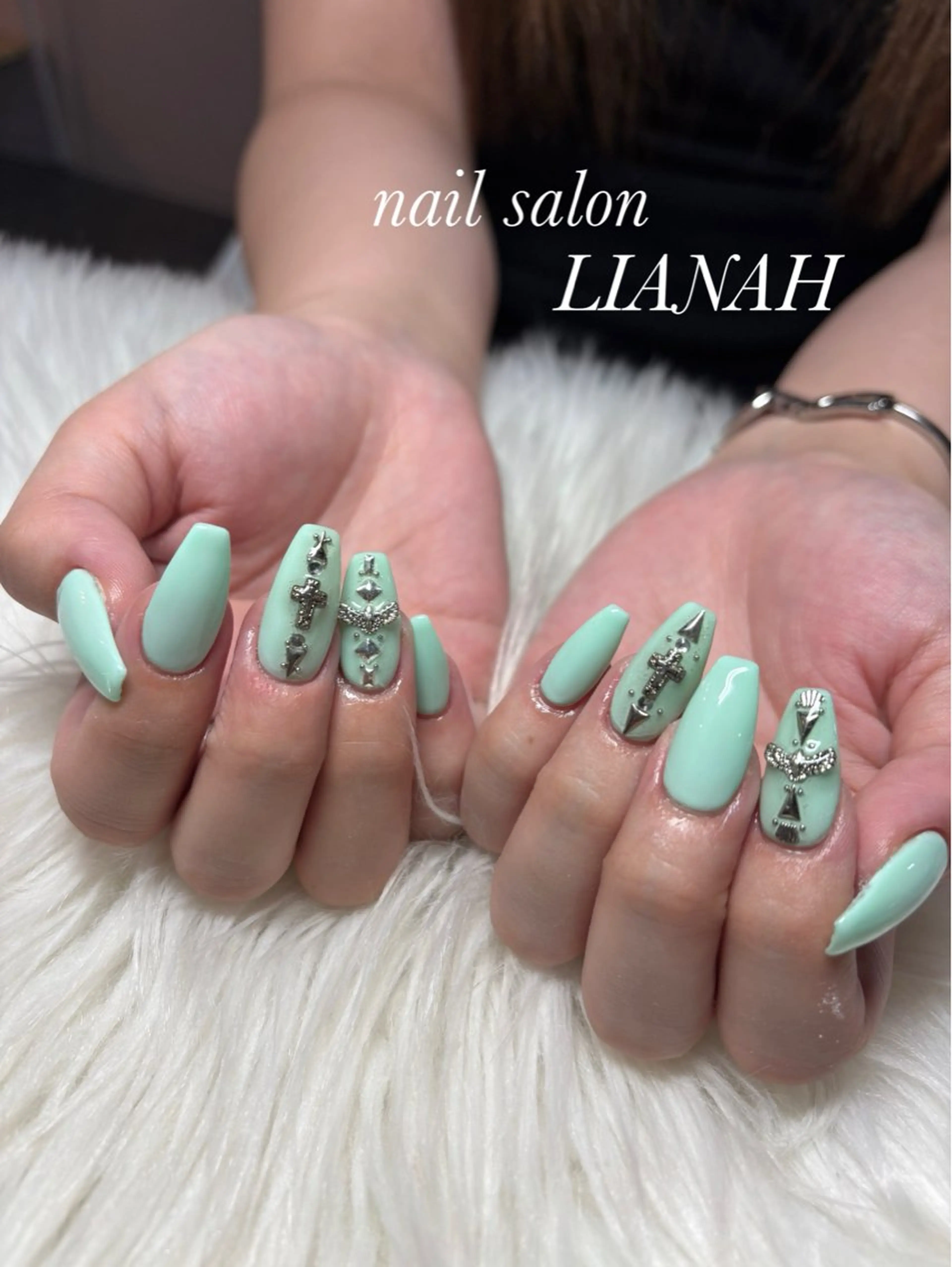 ネイル パステルネイル ハンドネイル リアンナ 𝑰𝑶𝑹𝑰のネイルデザイン