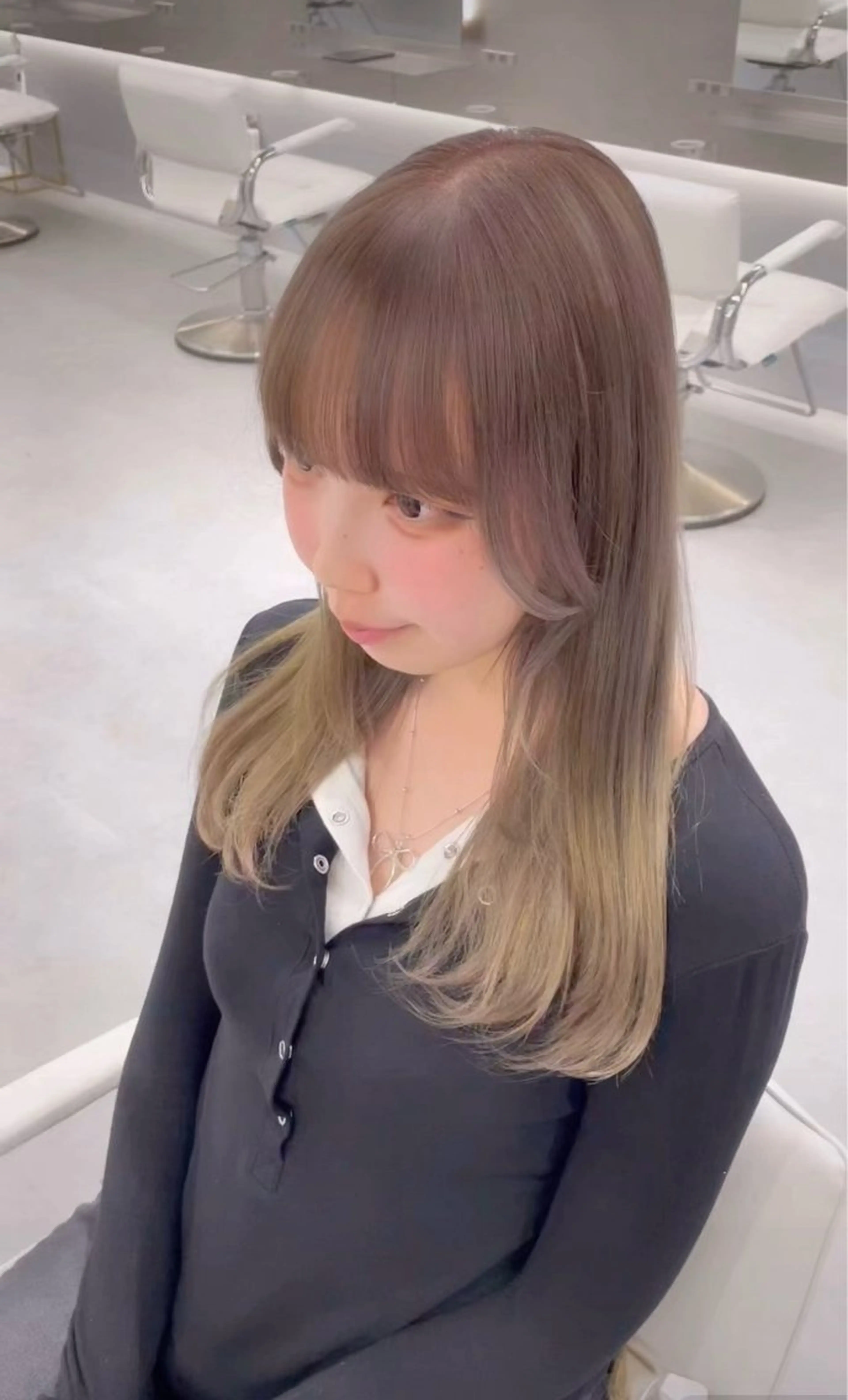 セミロング カラー ヘアカラー YURI 🎀🫧のヘアスタイル